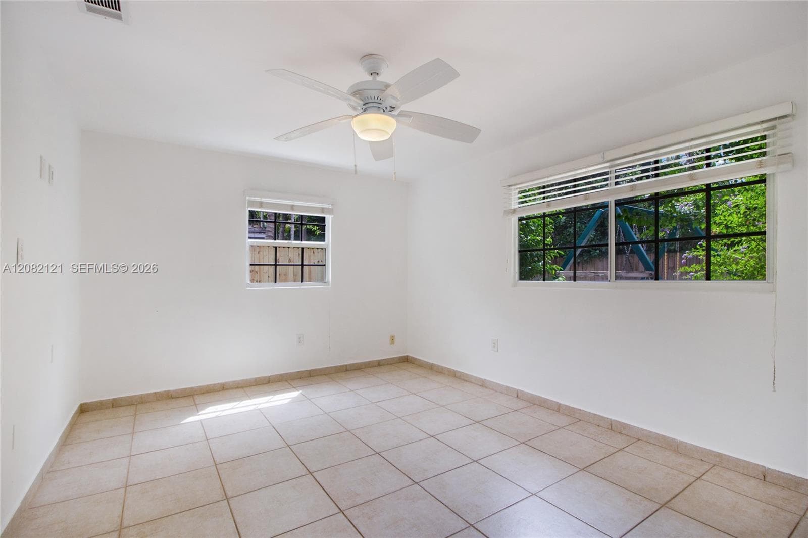 119 Harbor Dr photo 12