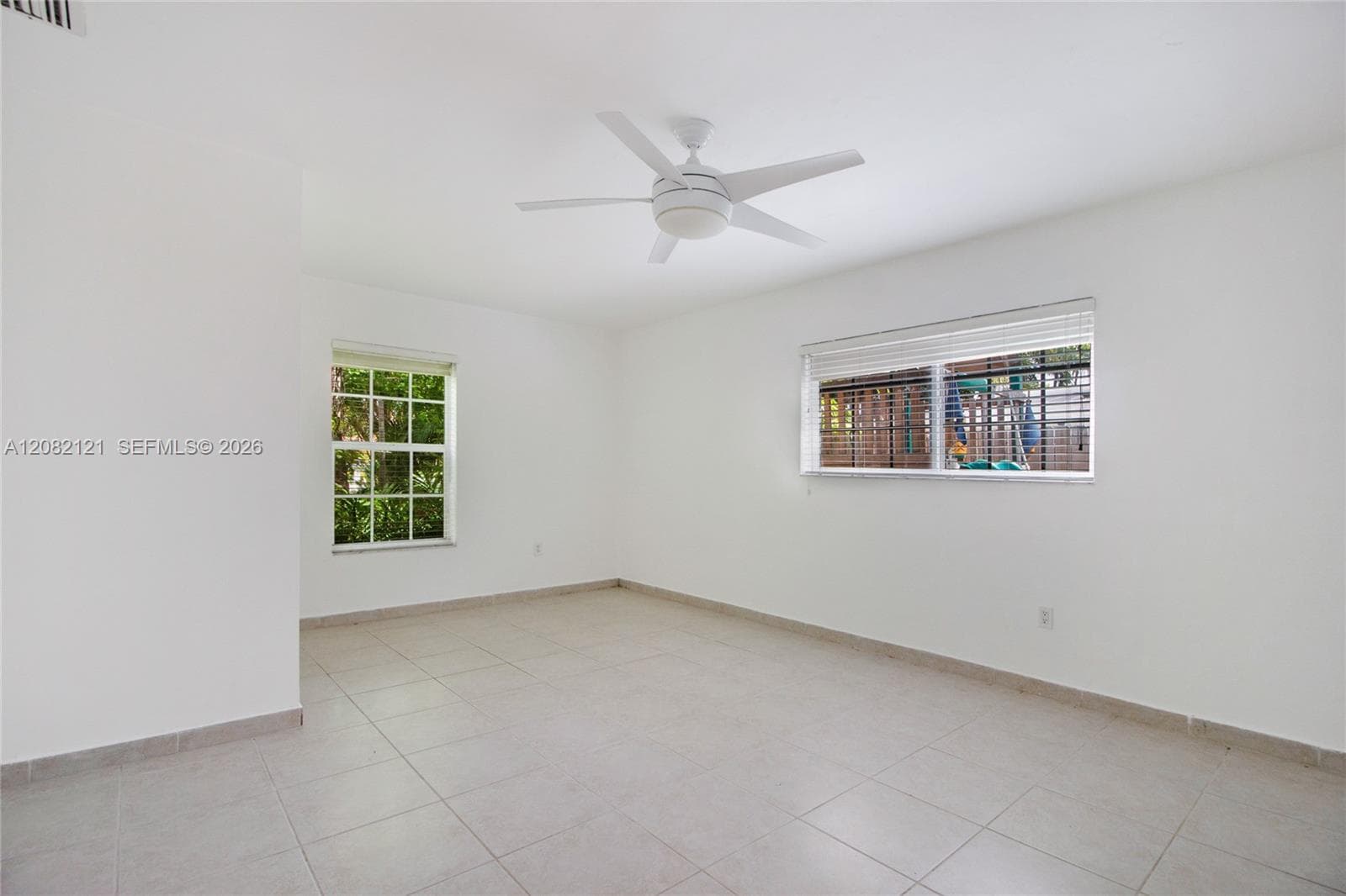 119 Harbor Dr photo 10