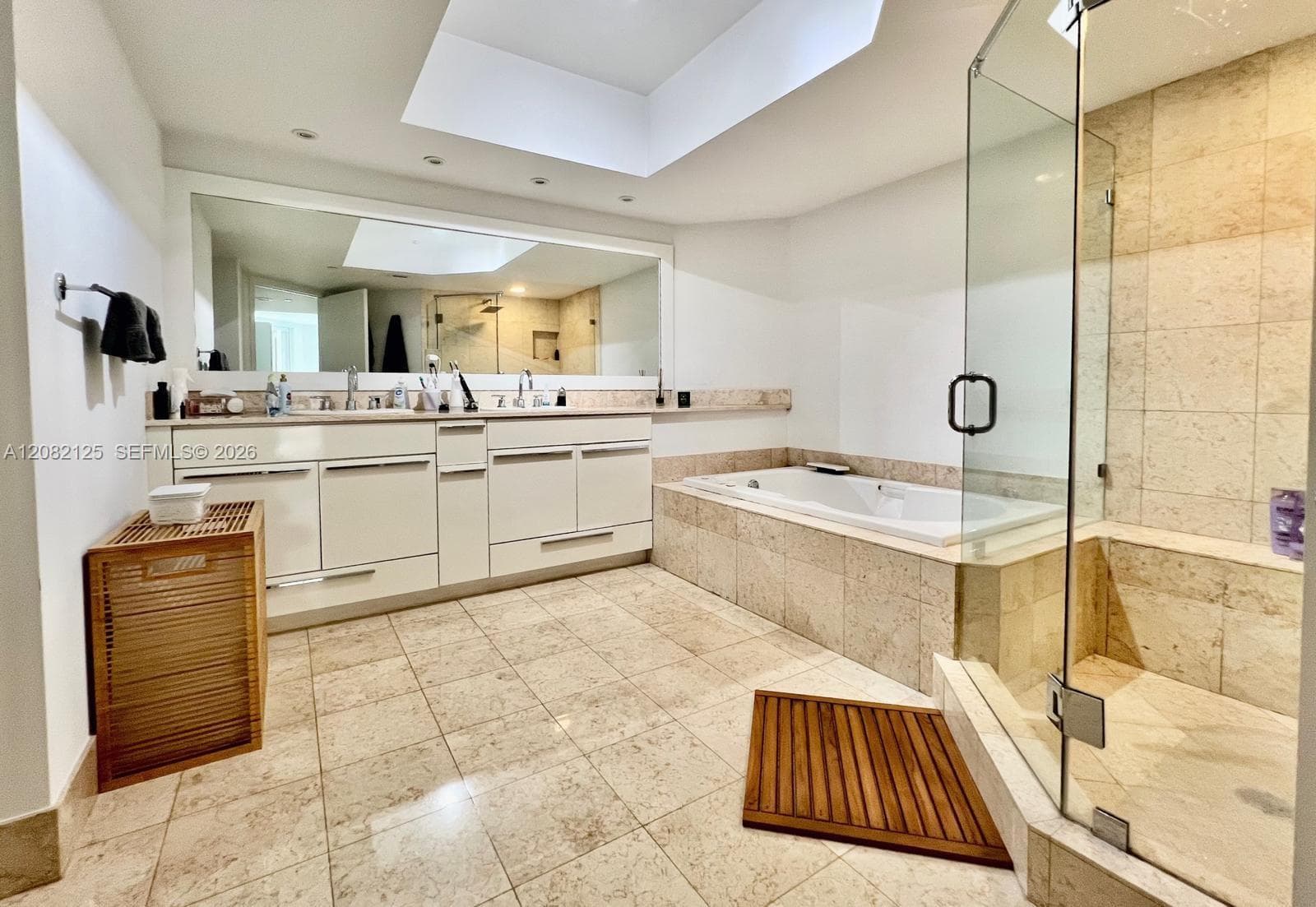 South Tower at THE POINT · #510 in Aventura - Photo 14
