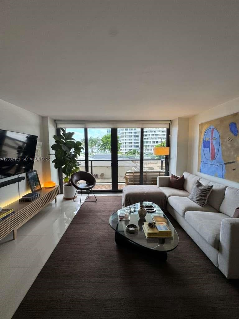 Charter Club · #216 in Miami - Photo 1