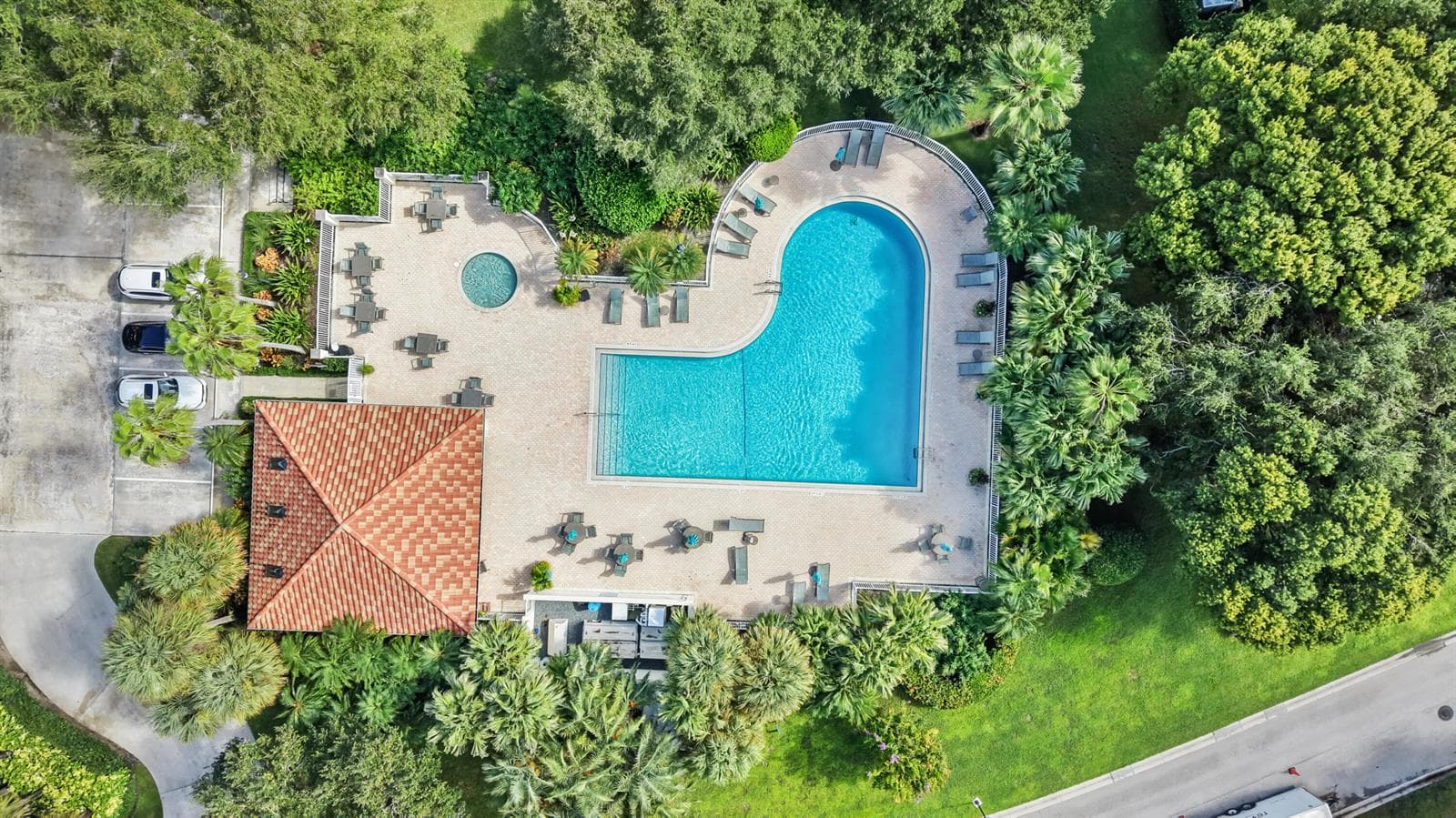 70_pbg + oaks east - pool 01