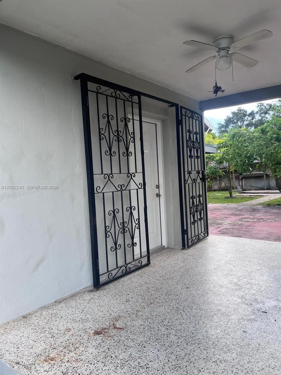 2142 NW 27th St #2142 photo 10