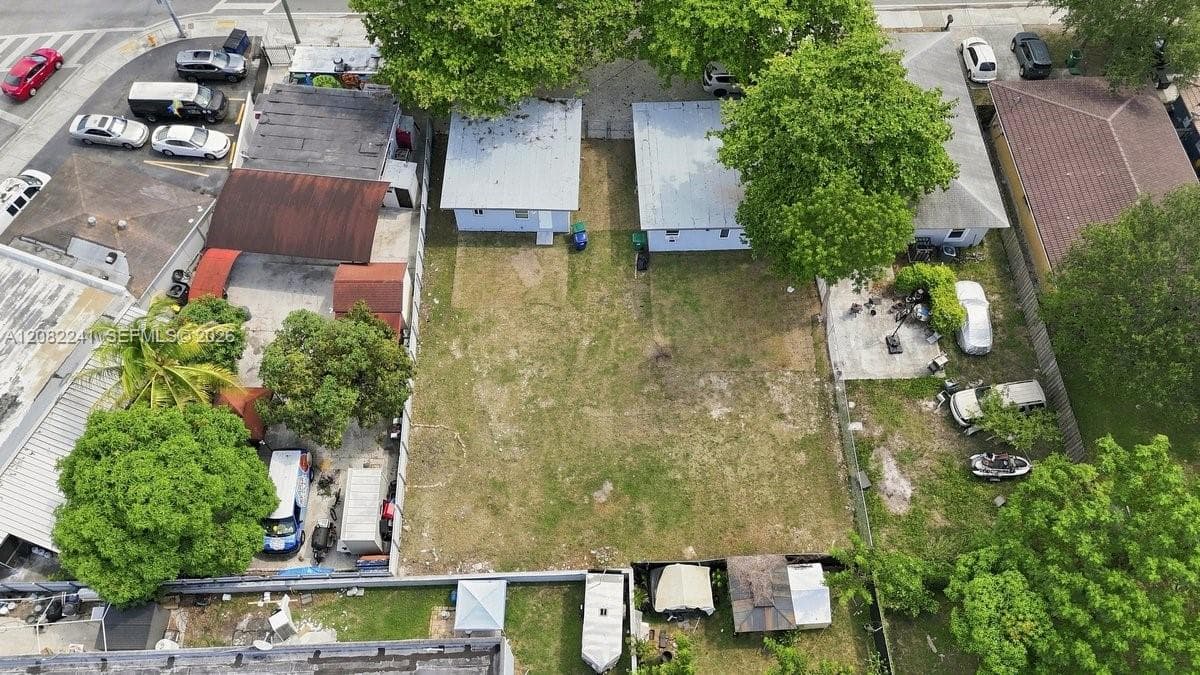10215 SW 184th St photo 1