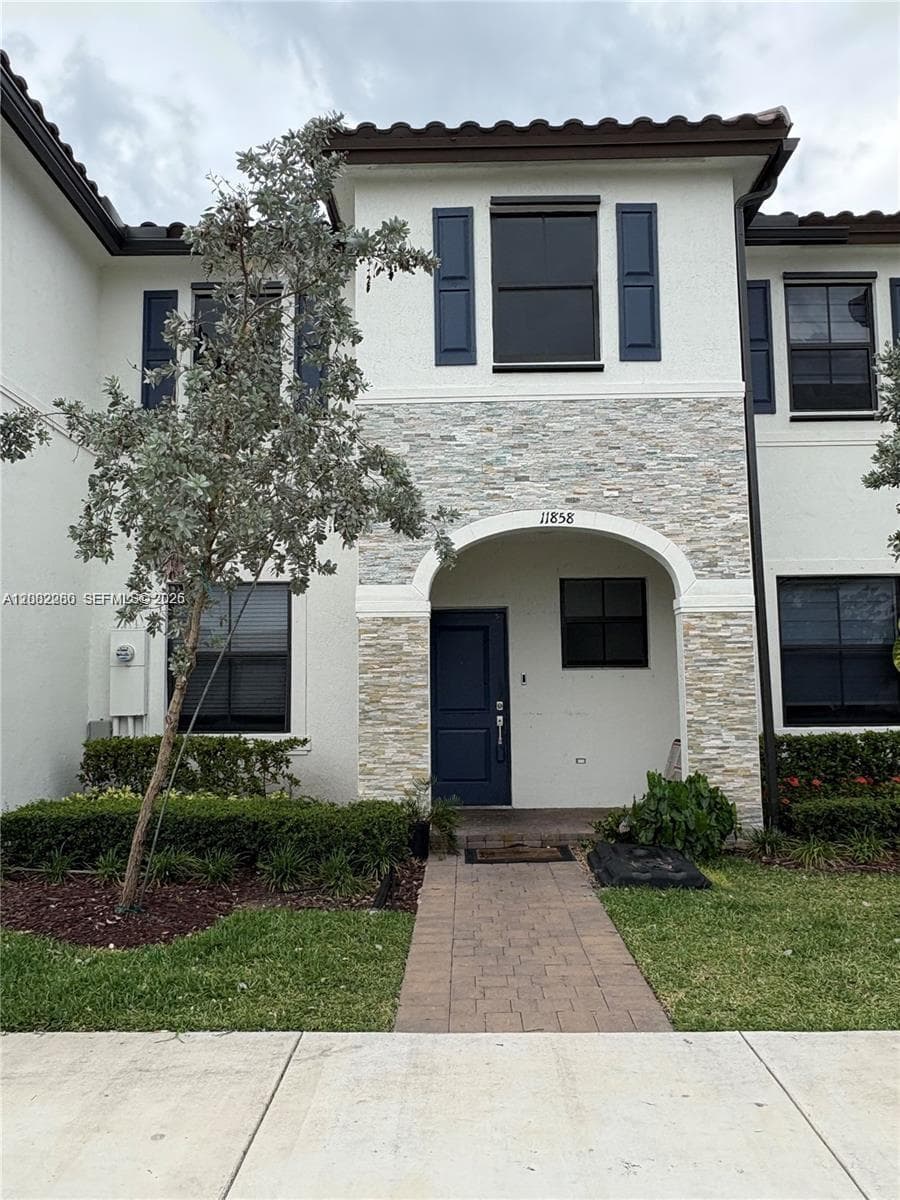 11858 SW 246th Ln photo 1