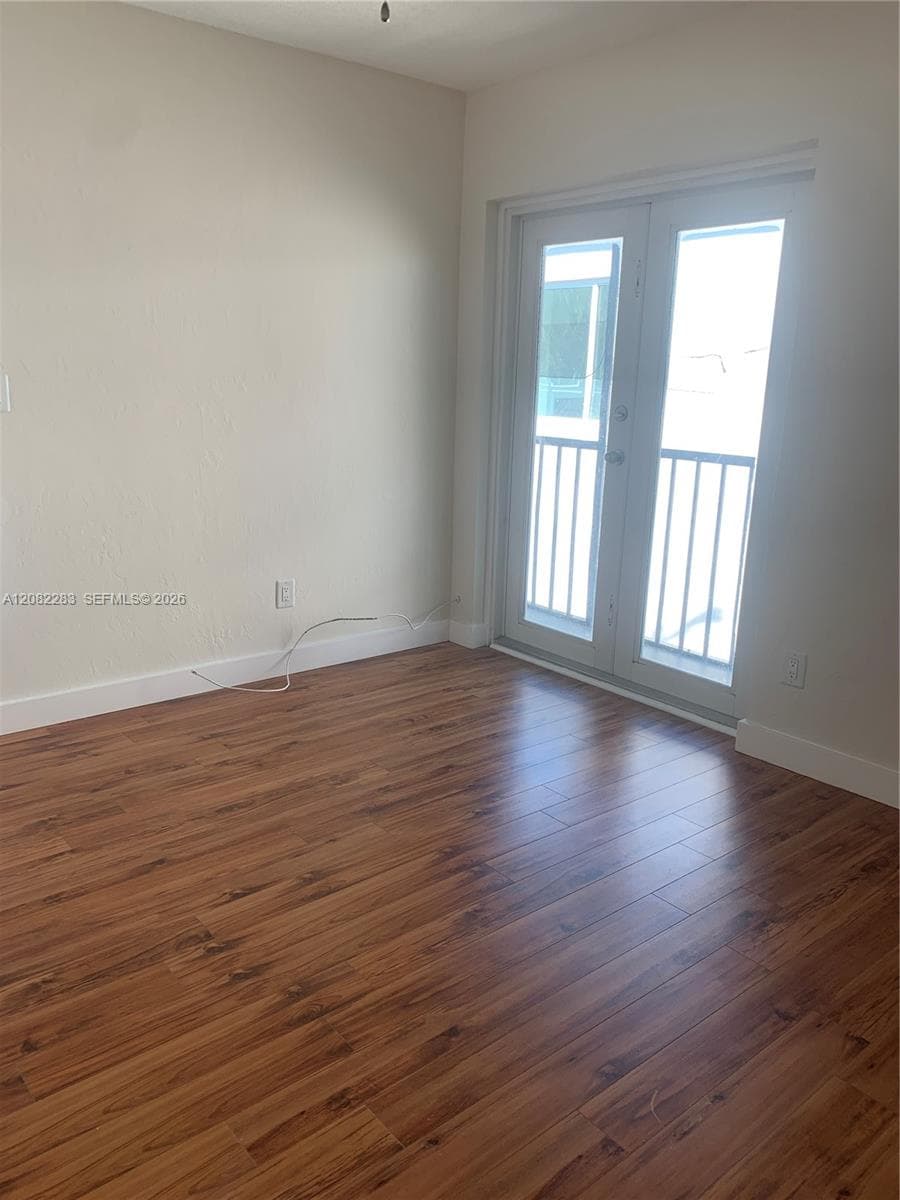 2nd bedroom