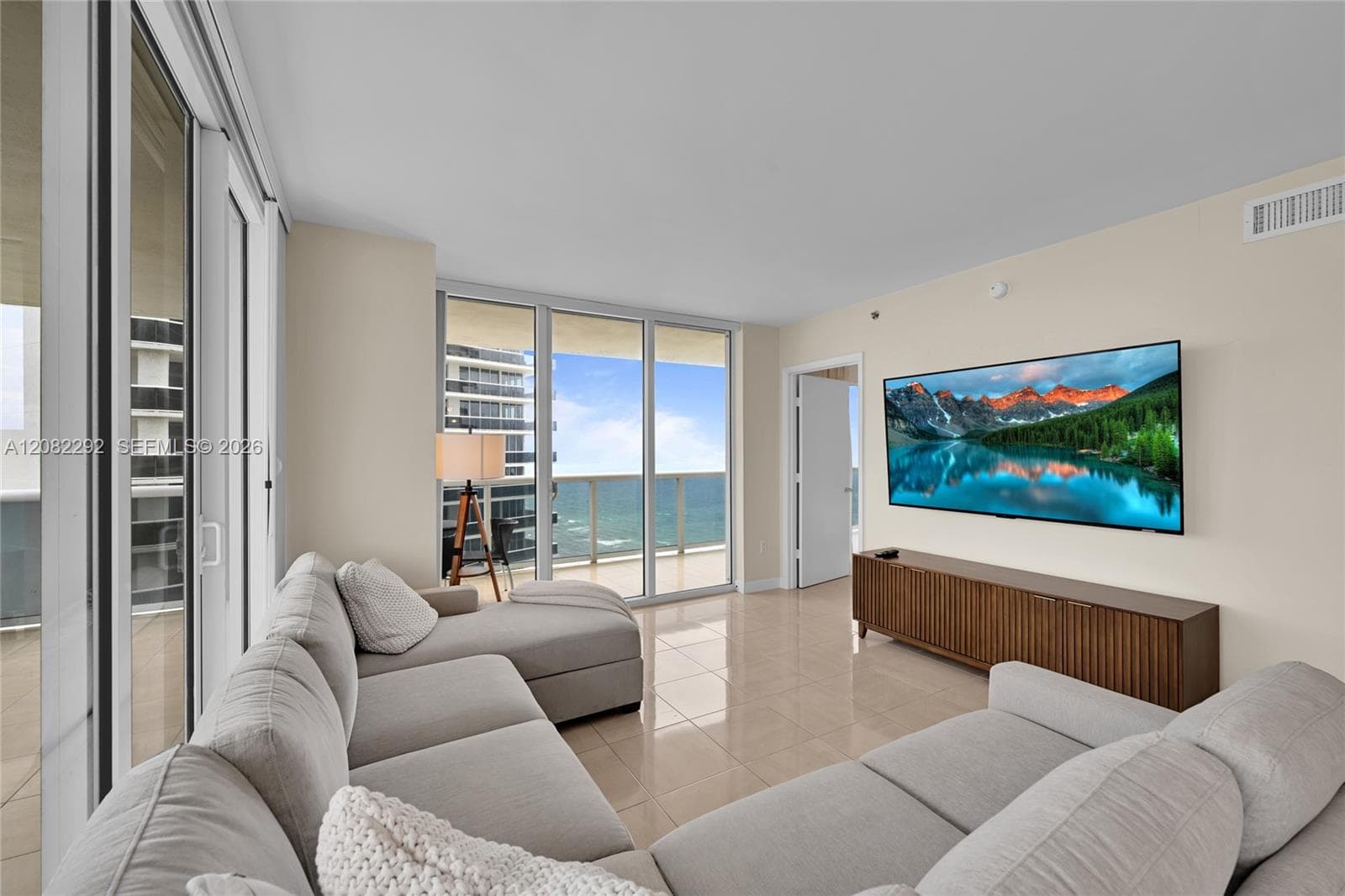 BEACH CLUB TWO · #3508 in Hallandale Beach - Photo 9