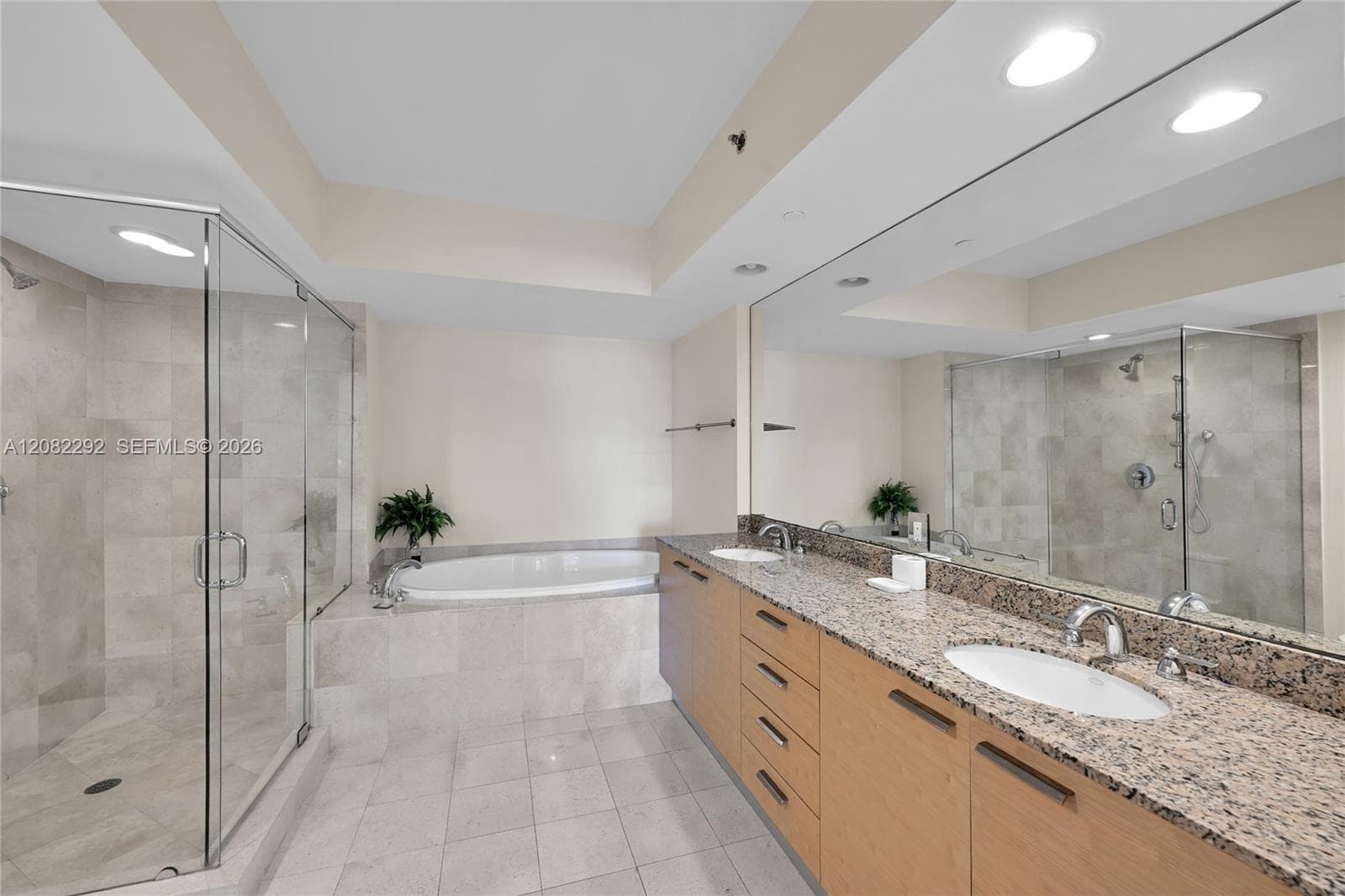 BEACH CLUB TWO · #3508 in Hallandale Beach - Photo 14