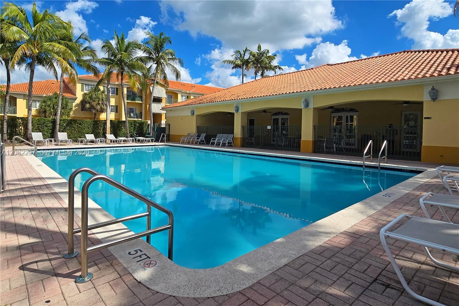 PALM GARDENS AT DORAL CON · #201-8 in Doral - Photo 32
