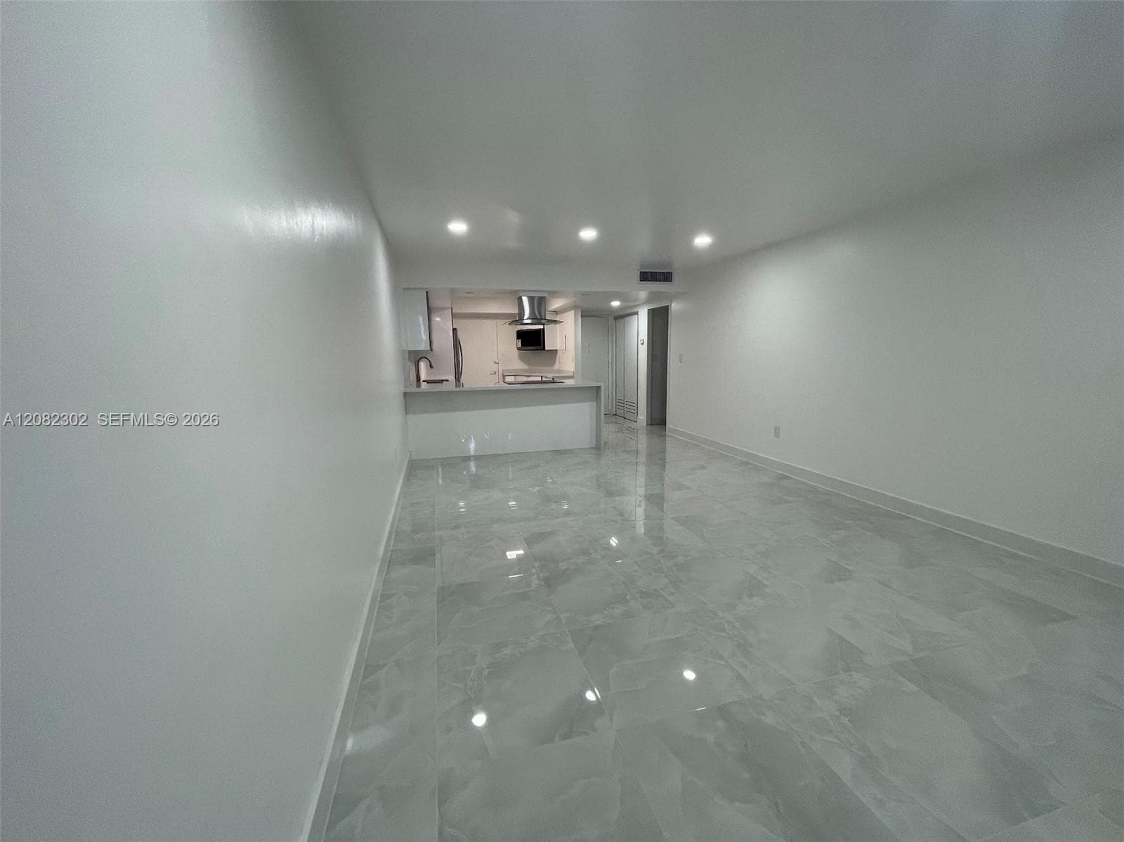 BUCKLEY TOWERS CONDO - EA · #1202E in Miami - Photo 2