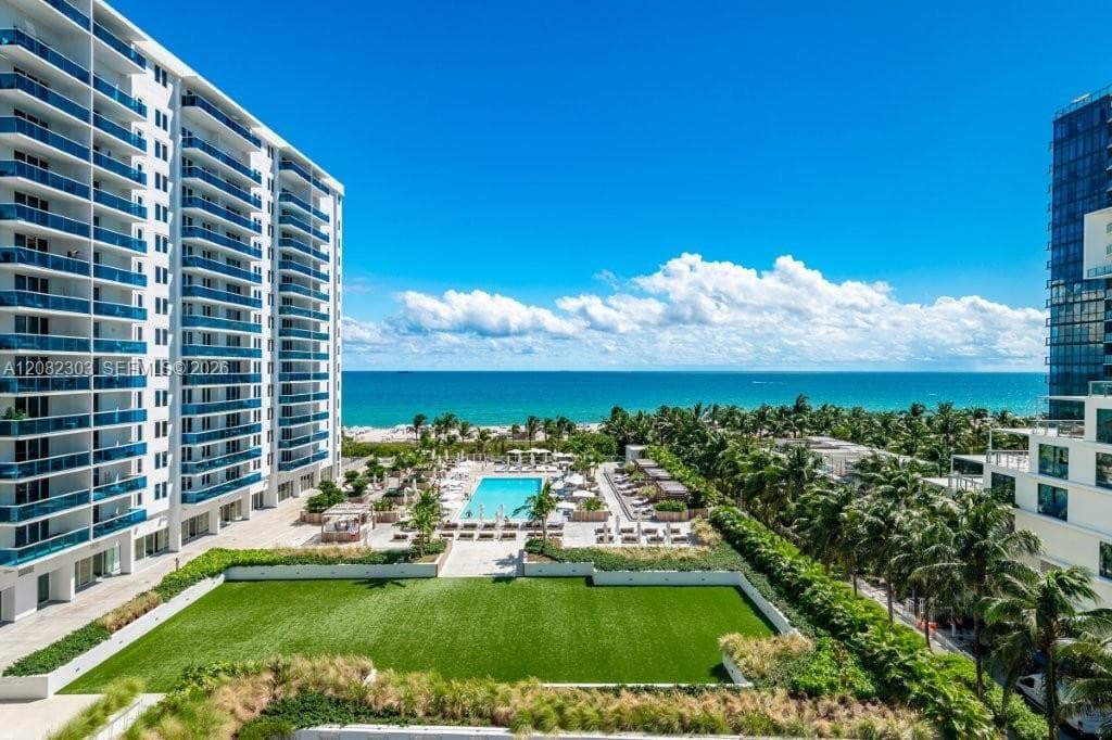 Roney Palace · #738 in Miami Beach - Photo 27