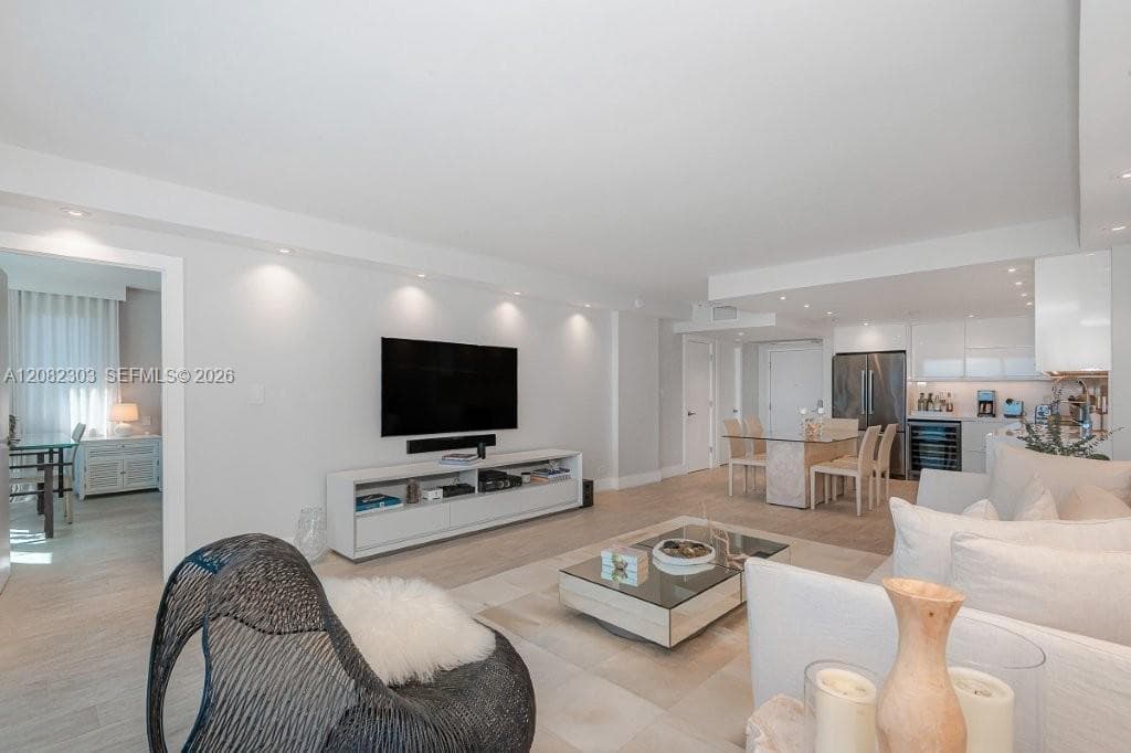 Roney Palace · #738 in Miami Beach - Photo 8