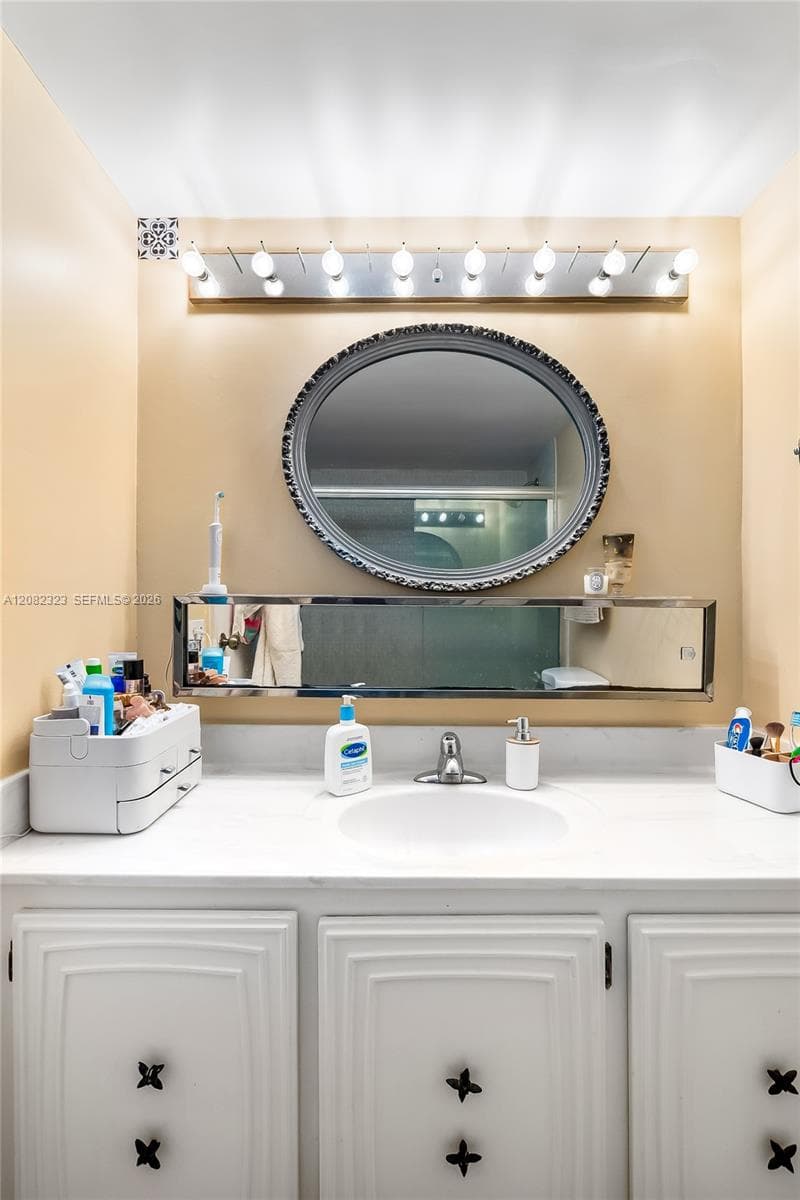 DESOTO PARK CONDO · #304 in Hallandale Beach - Photo 16