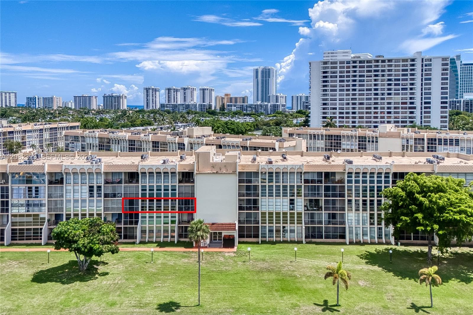 DESOTO PARK CONDO · #304 in Hallandale Beach - Photo 40