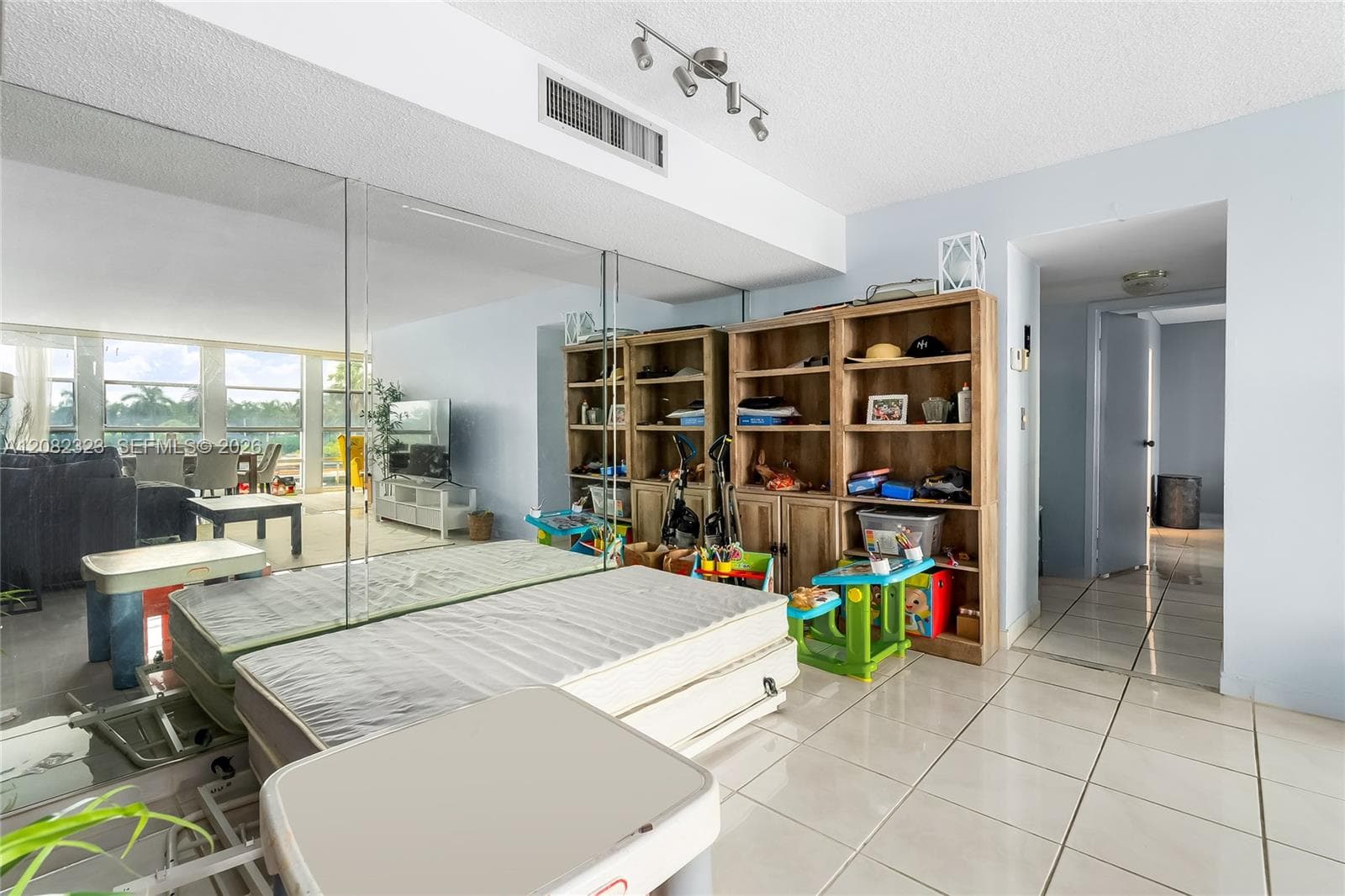 DESOTO PARK CONDO · #304 in Hallandale Beach - Photo 21