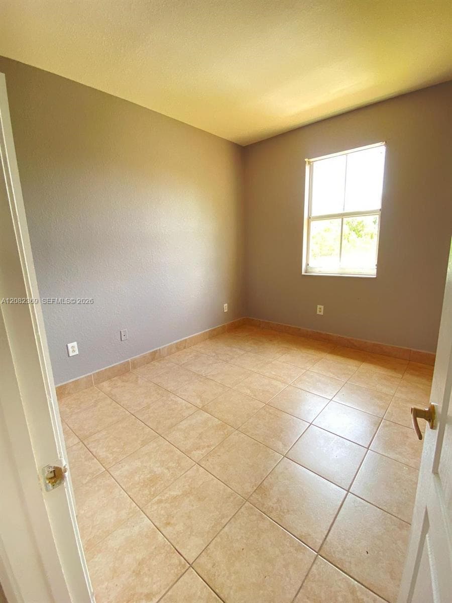 2302 NE 37th Ter #2302 photo 6