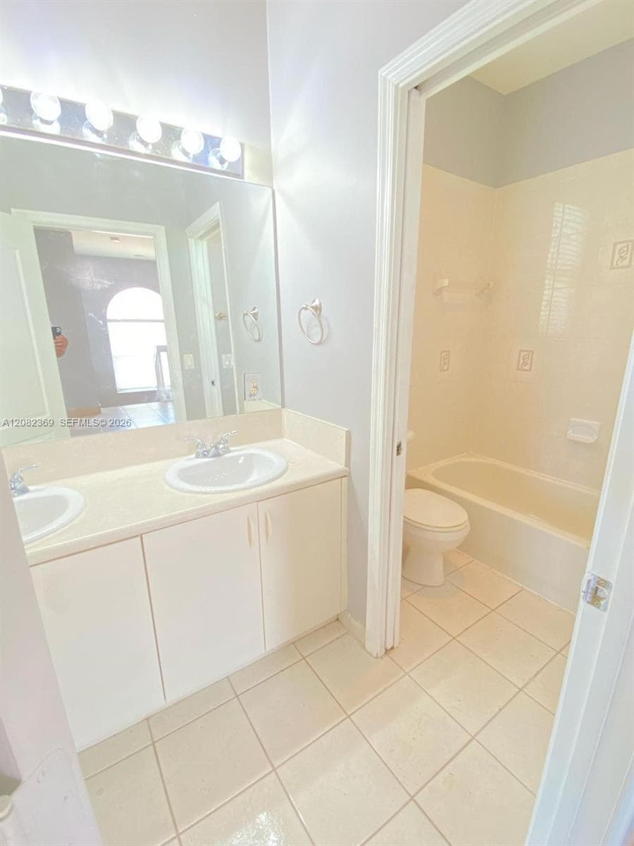 2302 NE 37th Ter #2302 photo 12
