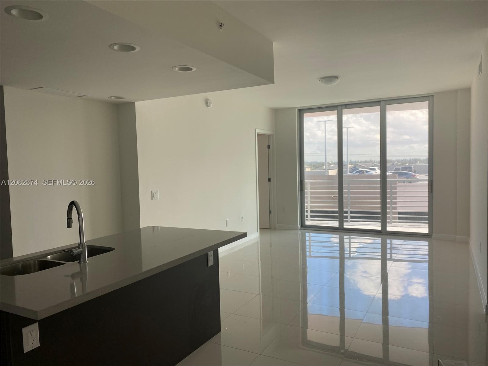 MIDTOWN DORAL CONDO 4 · #613 in Doral - Photo 4