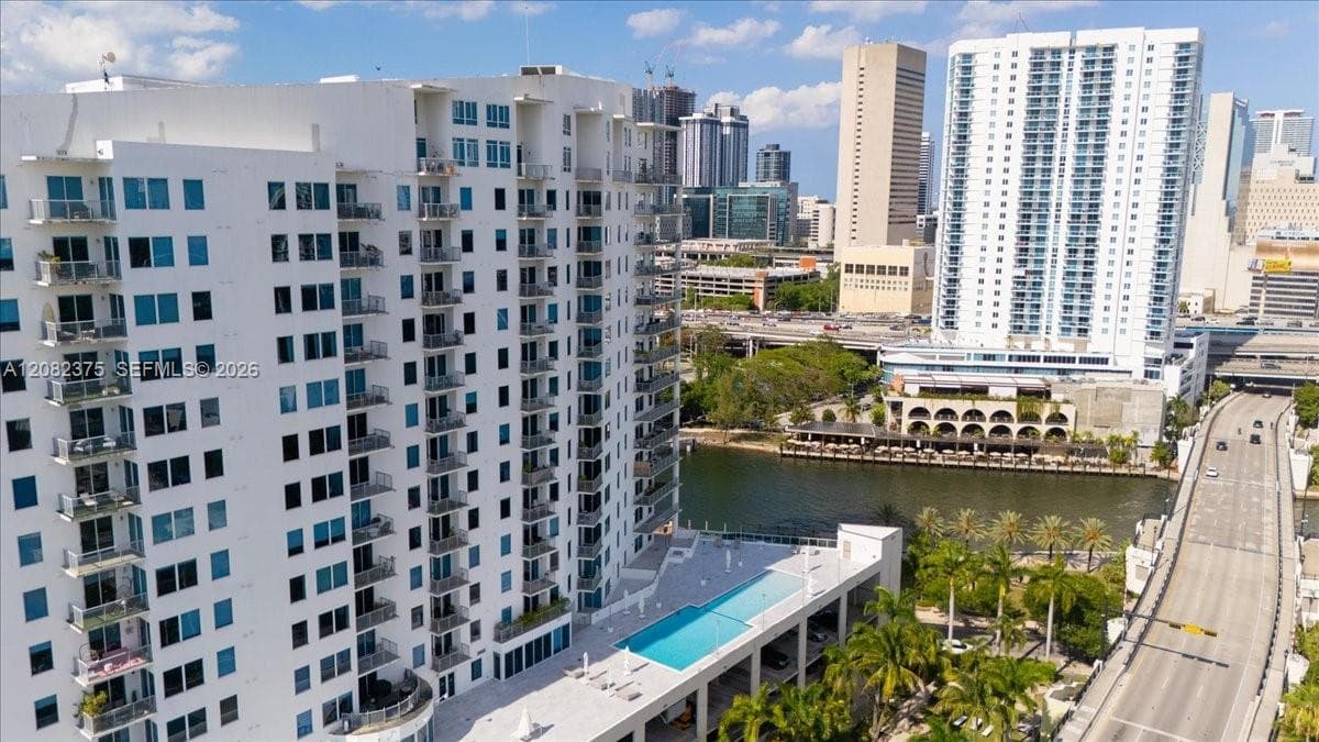 NEO CONDO · #806 in Miami - Photo 17
