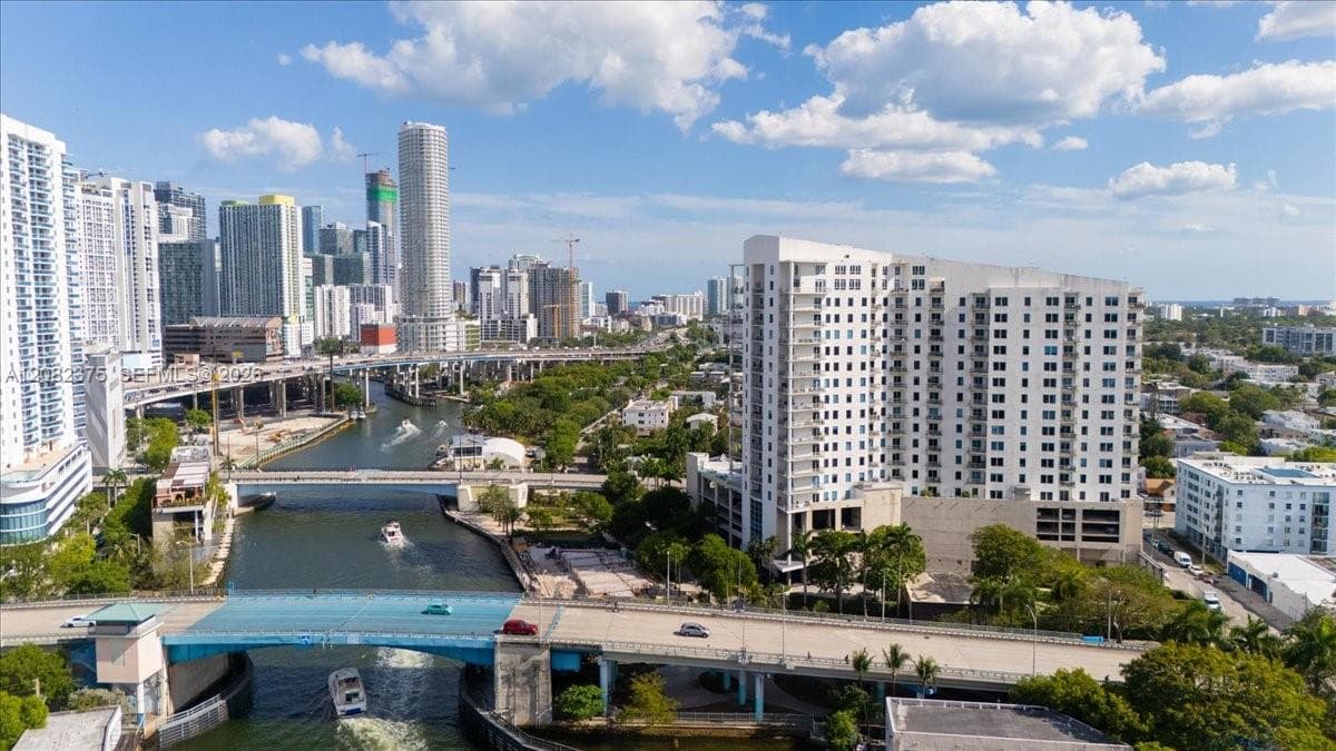 NEO CONDO · #806 in Miami - Photo 15