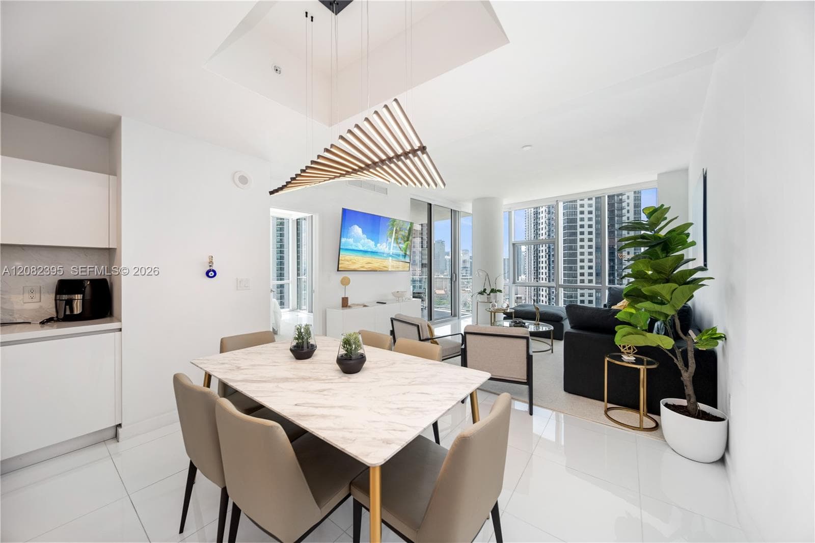 Paramount Miami Worldcenter · #2011 in Miami - Photo 6