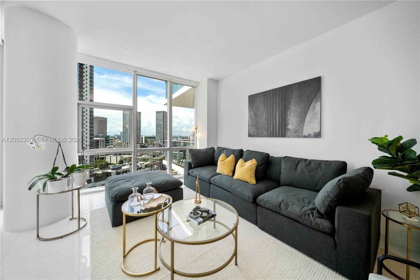 Paramount Miami Worldcenter · #2011 in Miami - Photo 4