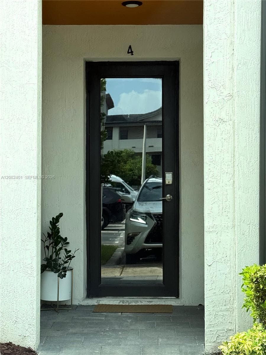 HIGHLAND AT PARK CENTRAL · #4 in Doral - Photo 3