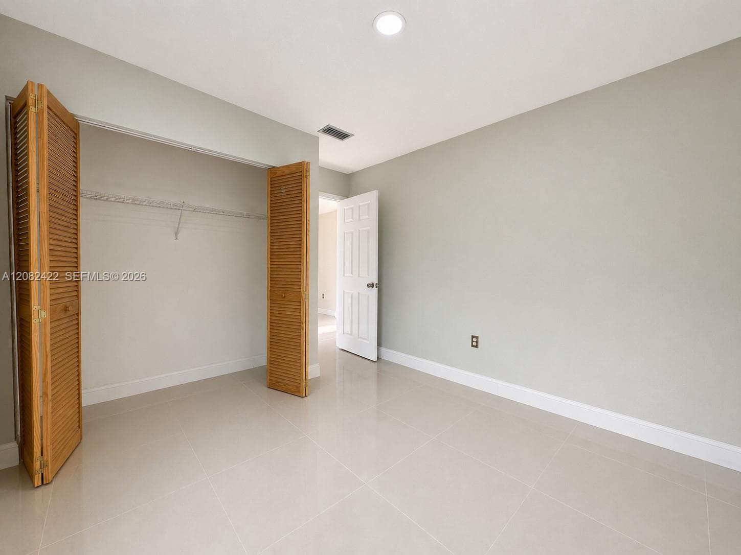 18155 SW 105th Ave photo 5