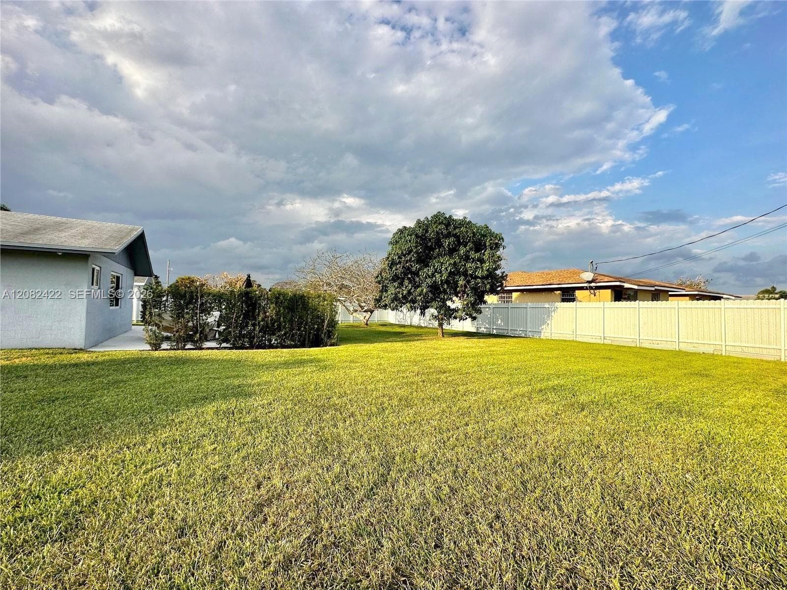 18155 SW 105th Ave photo 14
