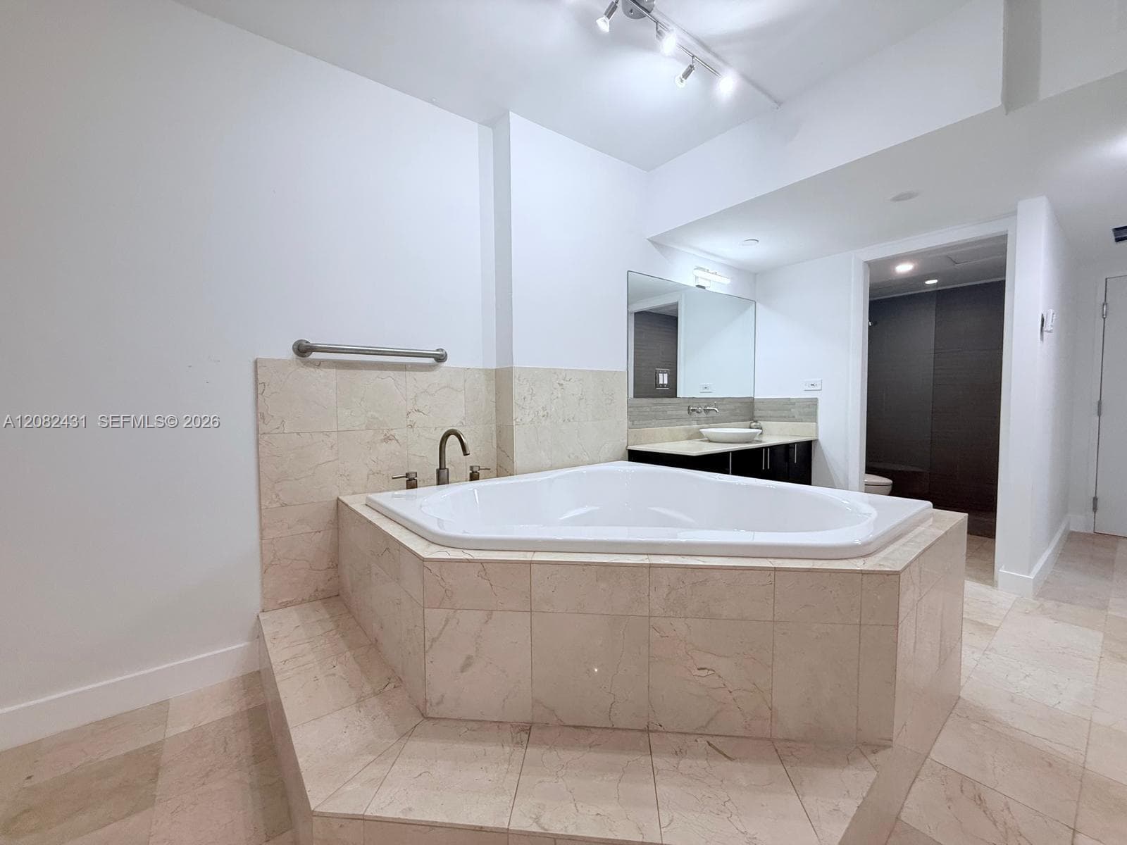 Roney Palace · #621 in Miami Beach - Photo 14