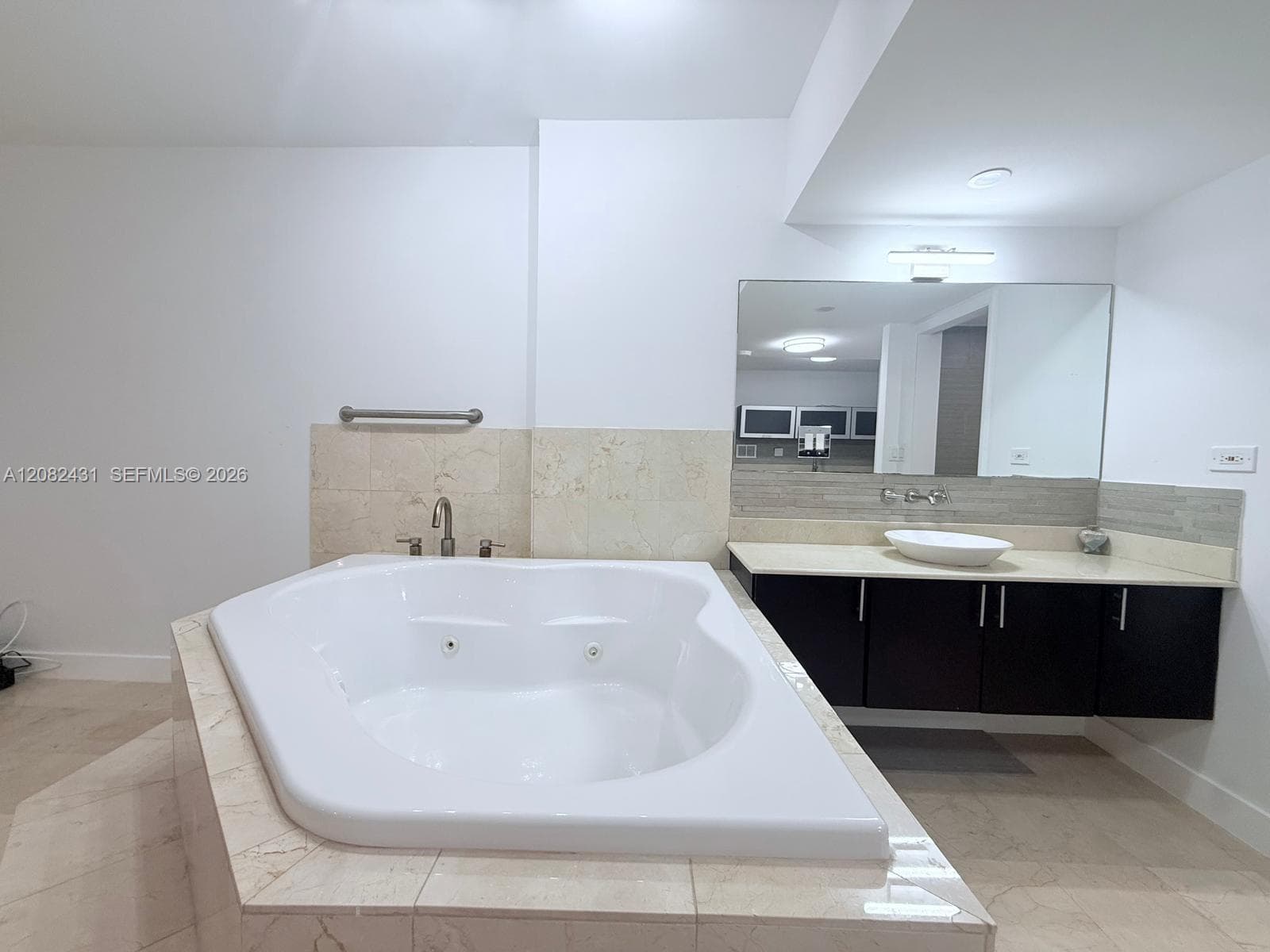 Roney Palace · #621 in Miami Beach - Photo 8