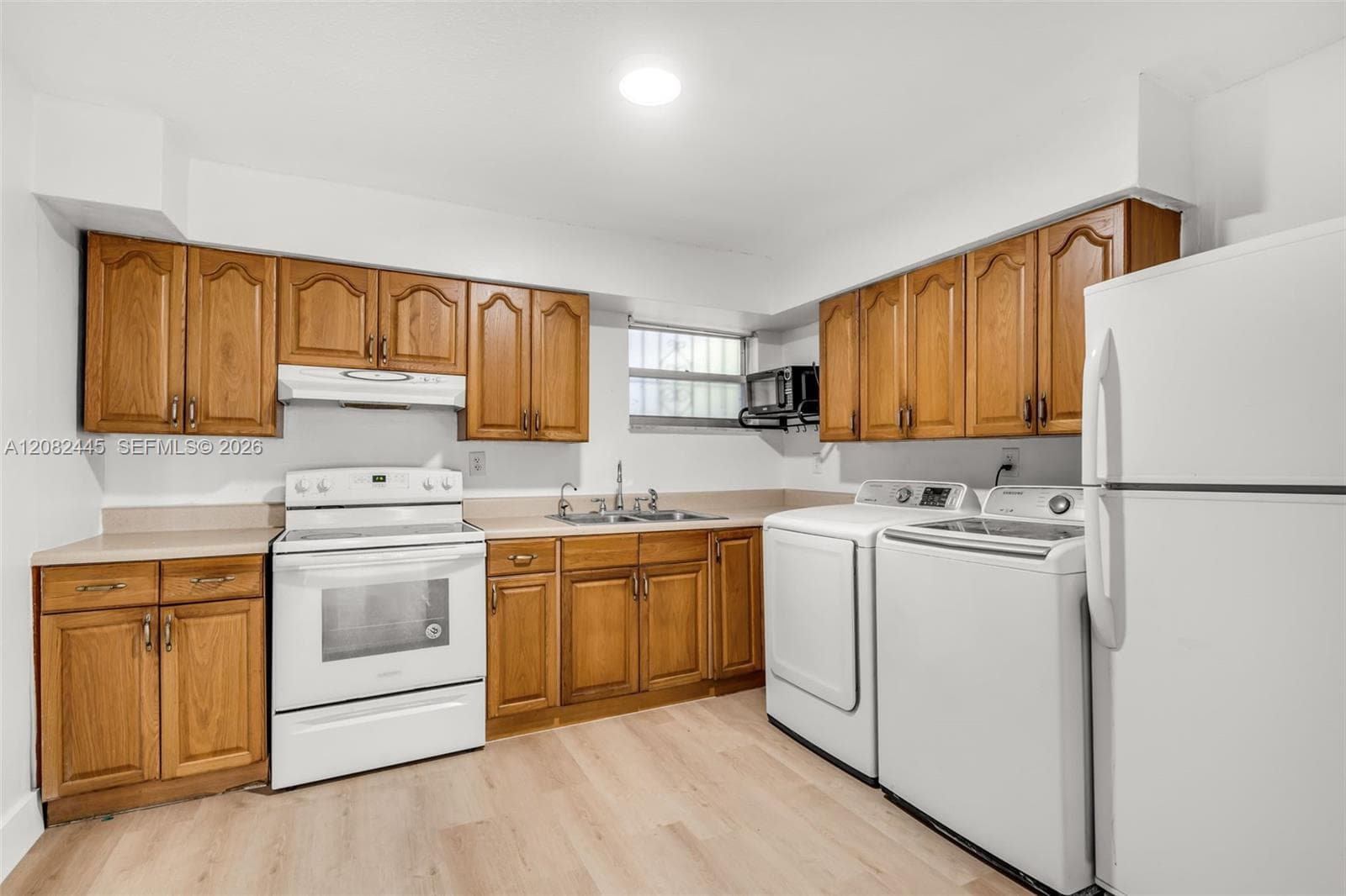 GROVE GARDENS CONDO · #5113 in Miami - Photo 3