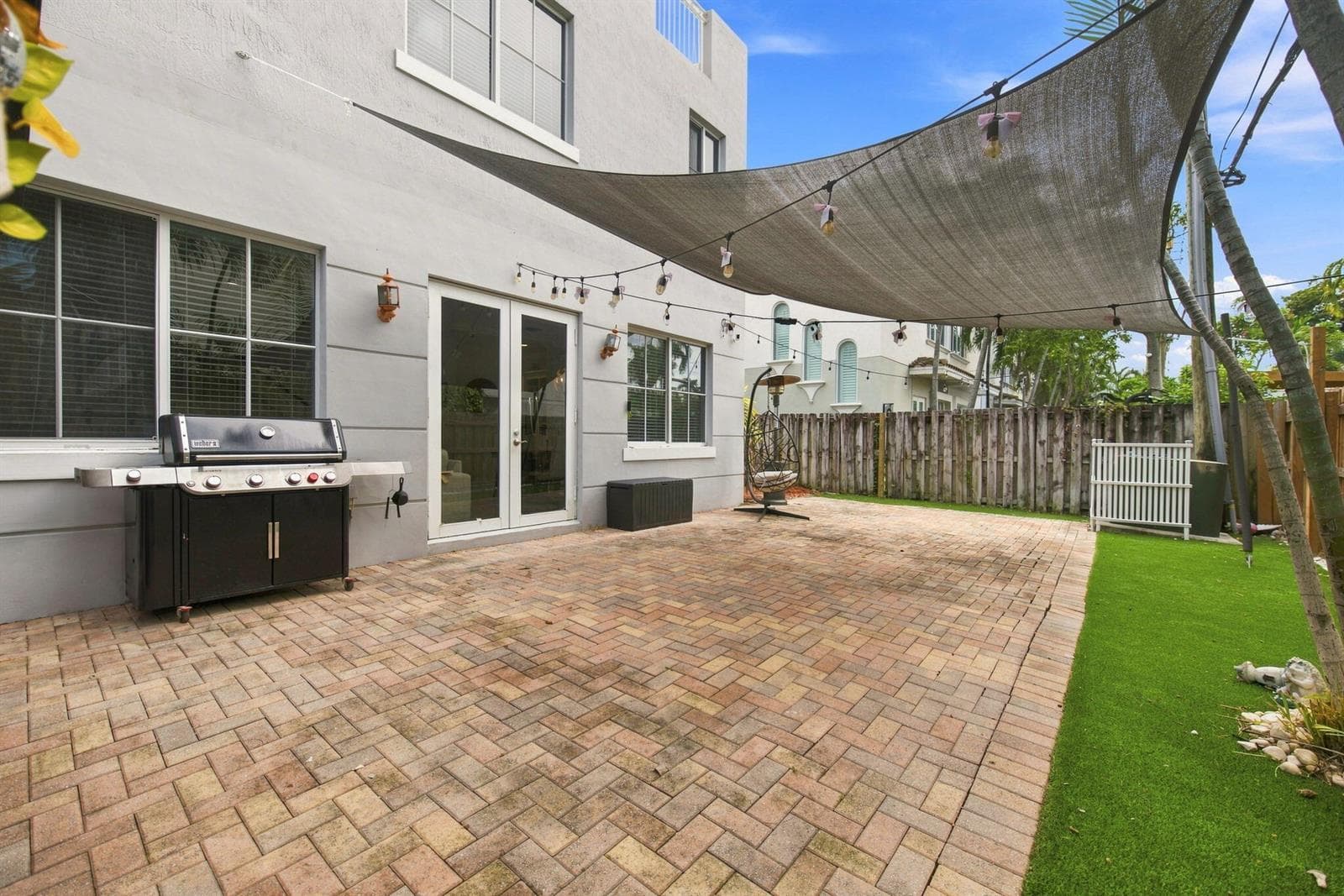 37-web-or-mls-633-ne-11th-ave-2