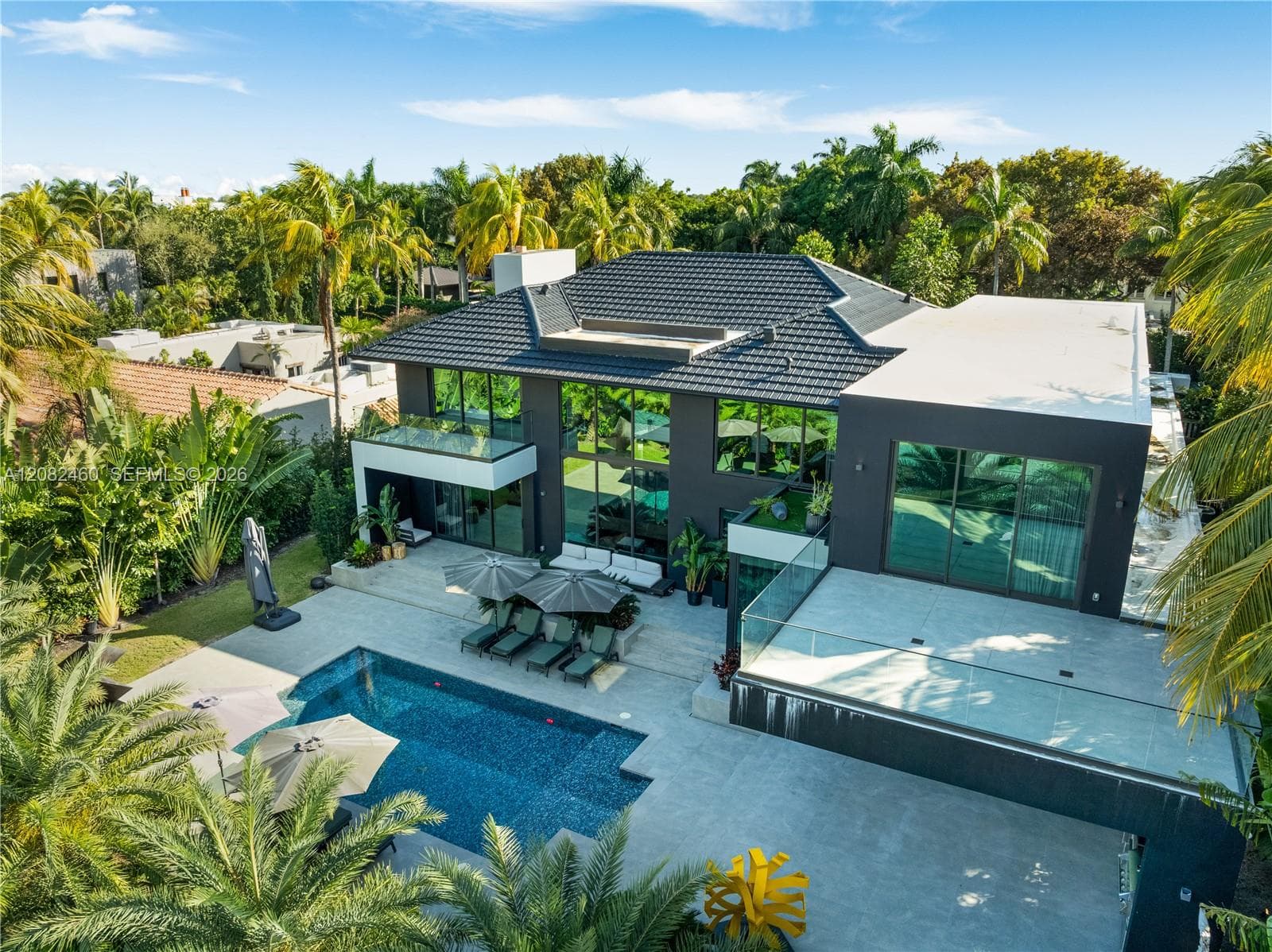 131 Cape Florida Dr photo 52