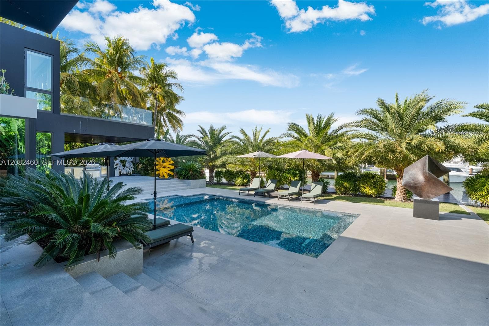 131 Cape Florida Dr photo 35