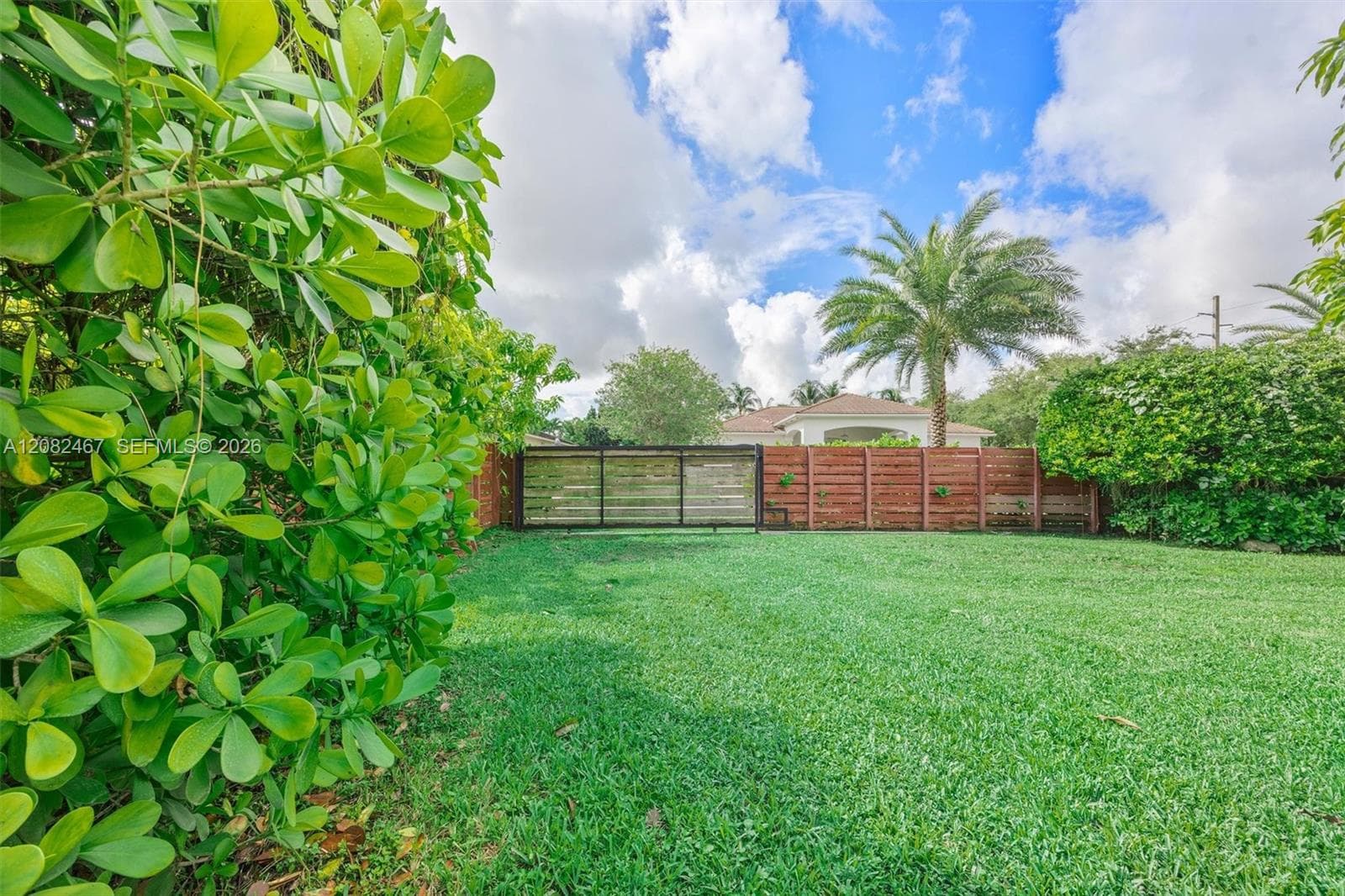 18545 SW 82nd Ave photo 30