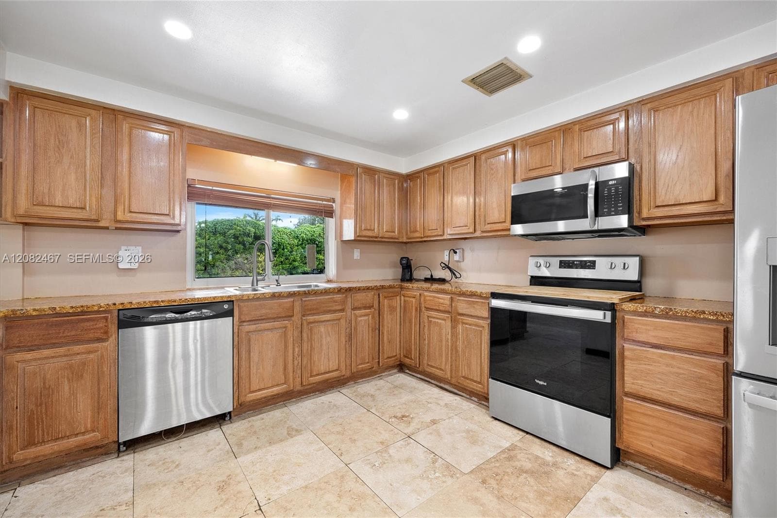 18545 SW 82nd Ave photo 10