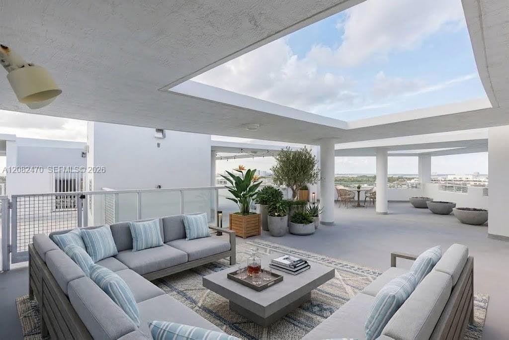 EDEN HOUSE CONDO · #PH8 in Miami Beach - Photo 2