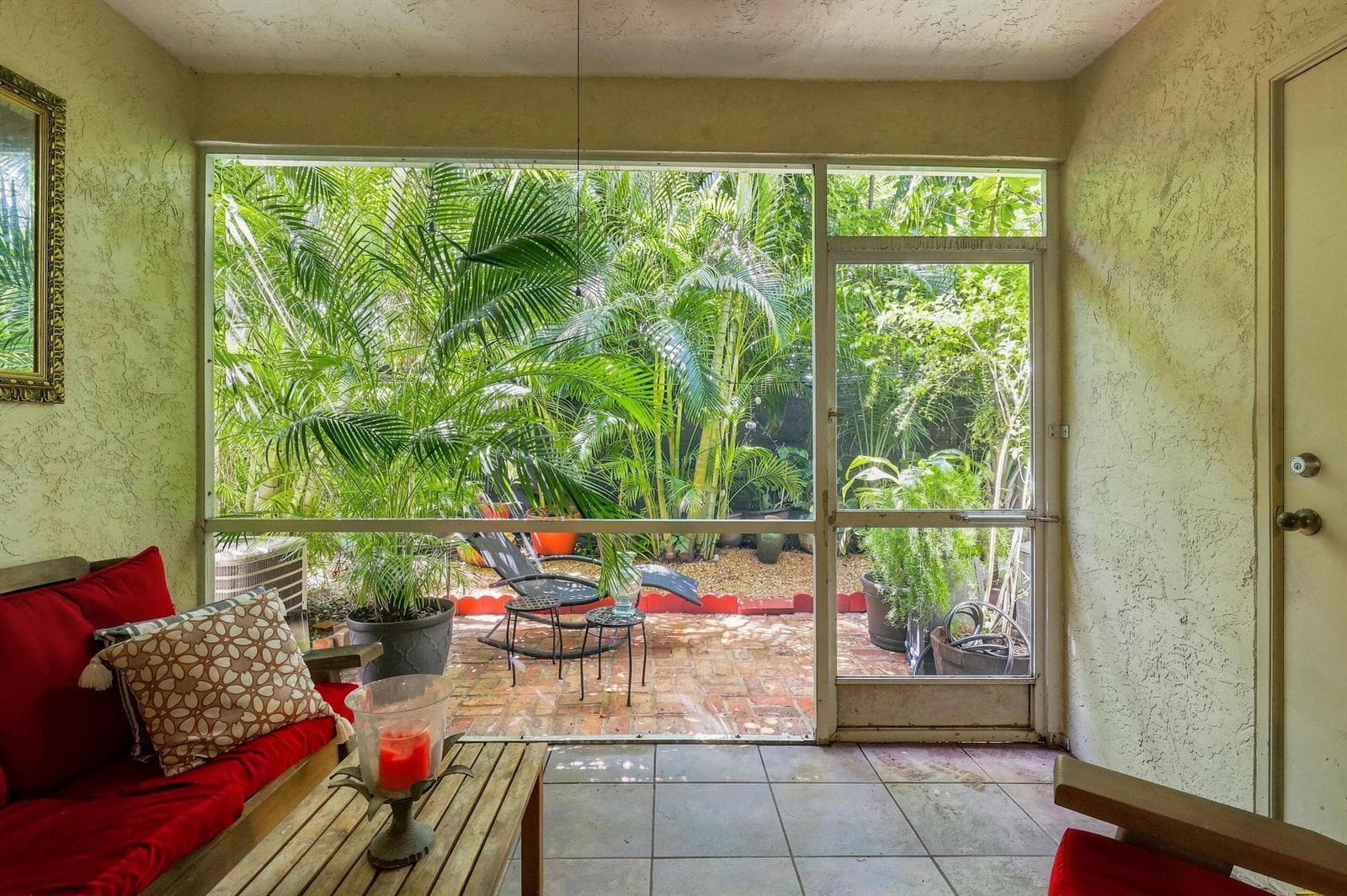 Screened-In Patio