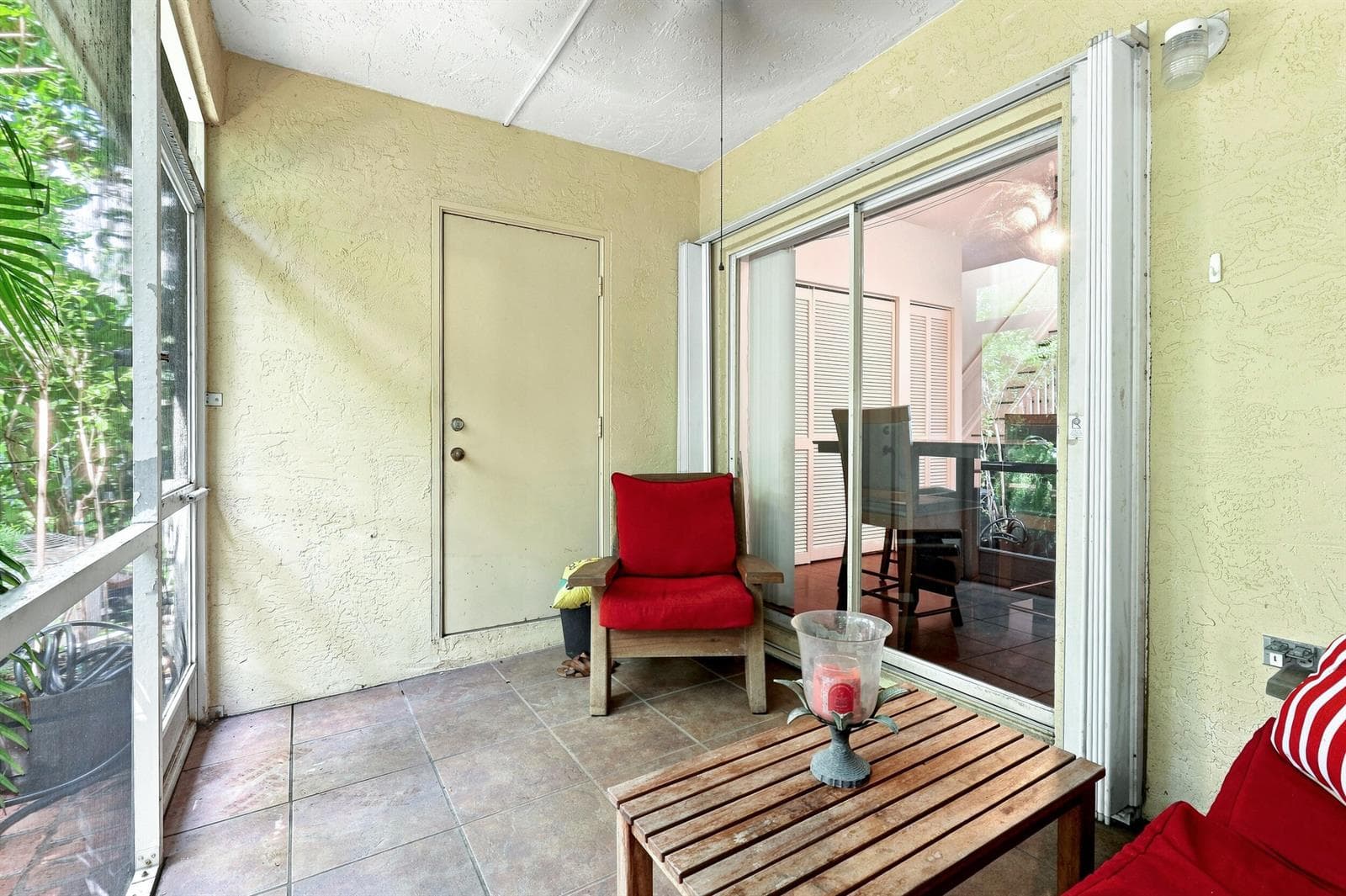 Screened-In Patio