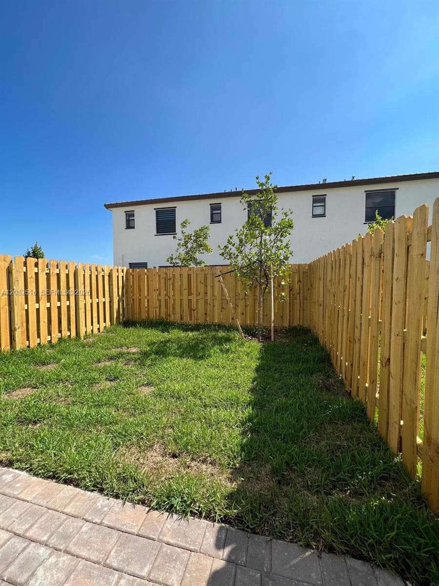 12908 SW 233rd Ter photo 6