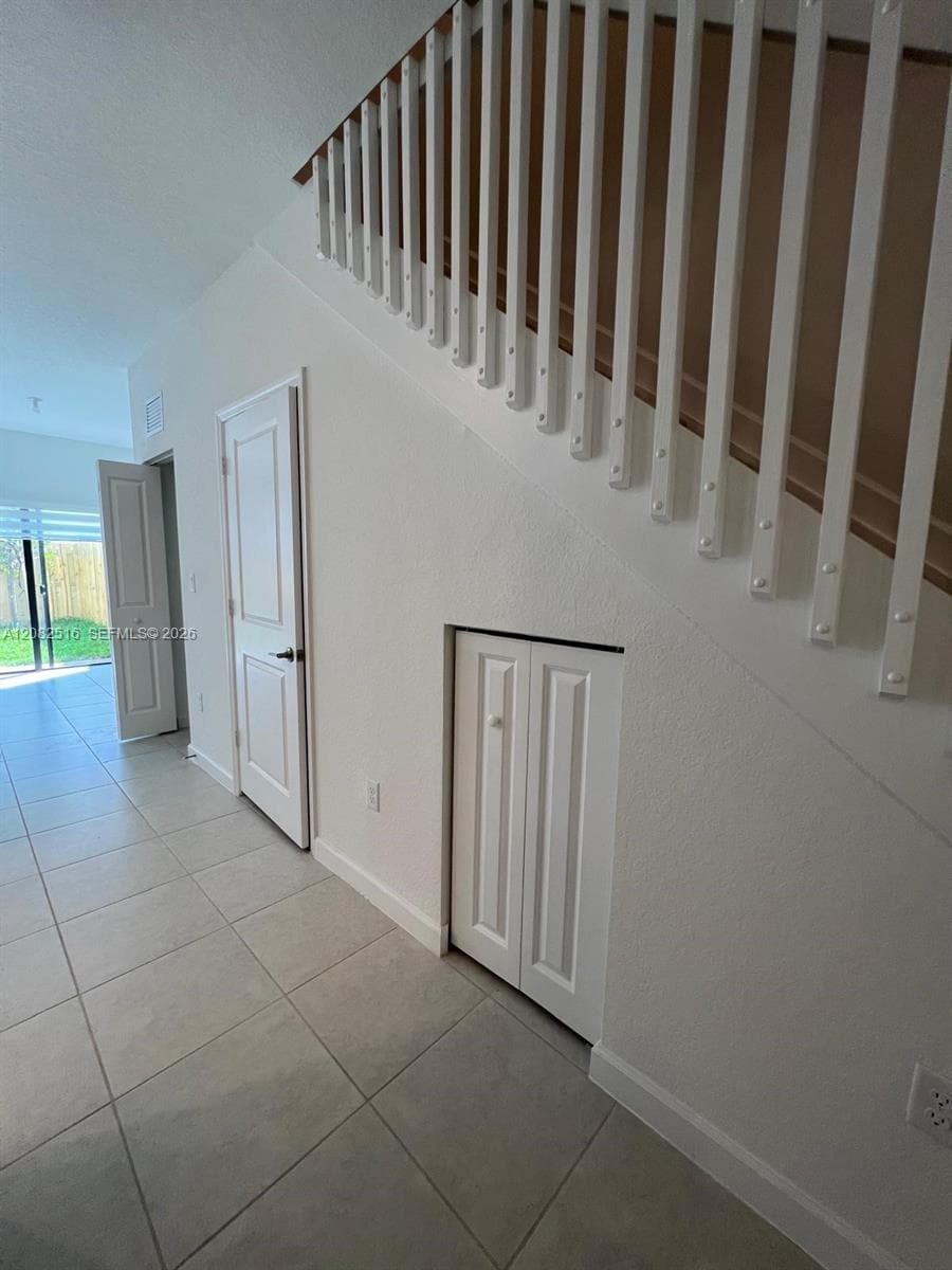 12908 SW 233rd Ter photo 7