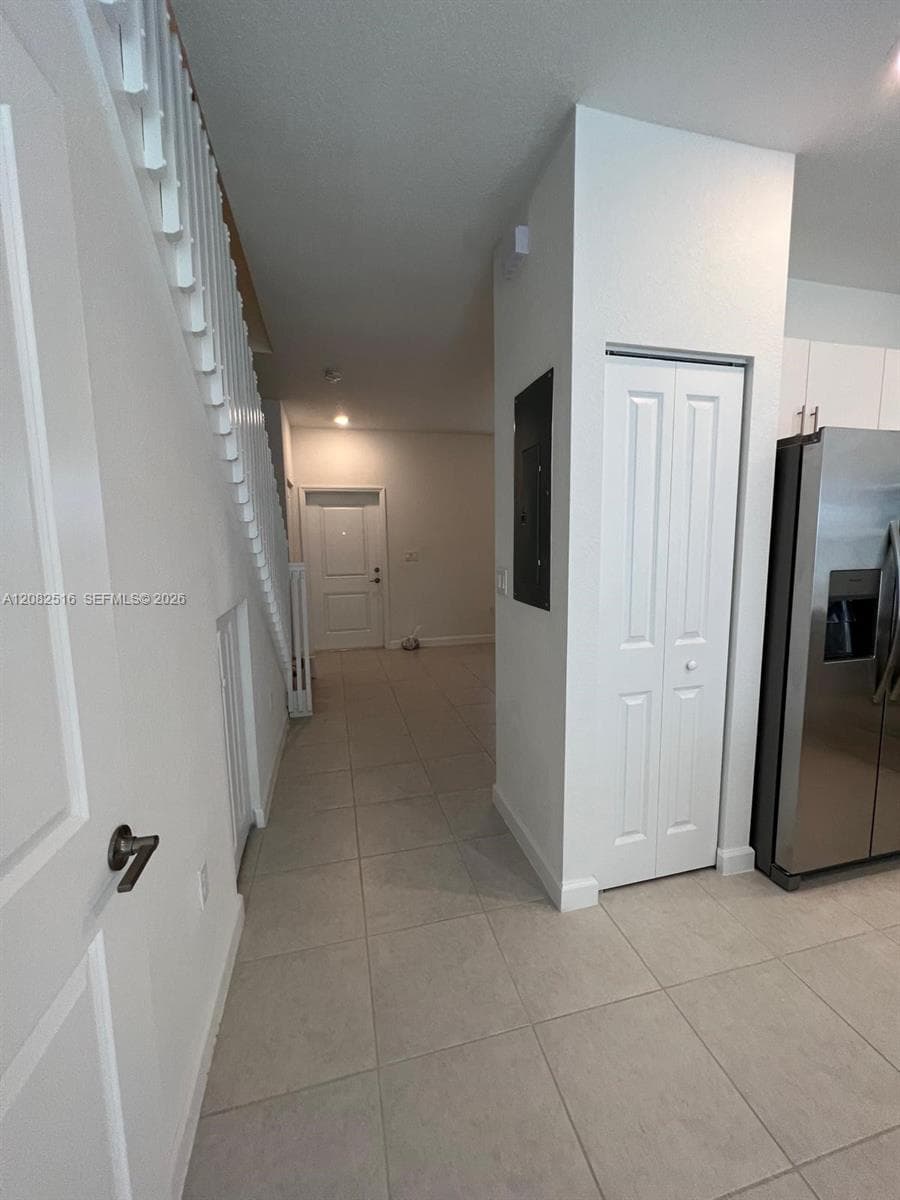 12908 SW 233rd Ter photo 4