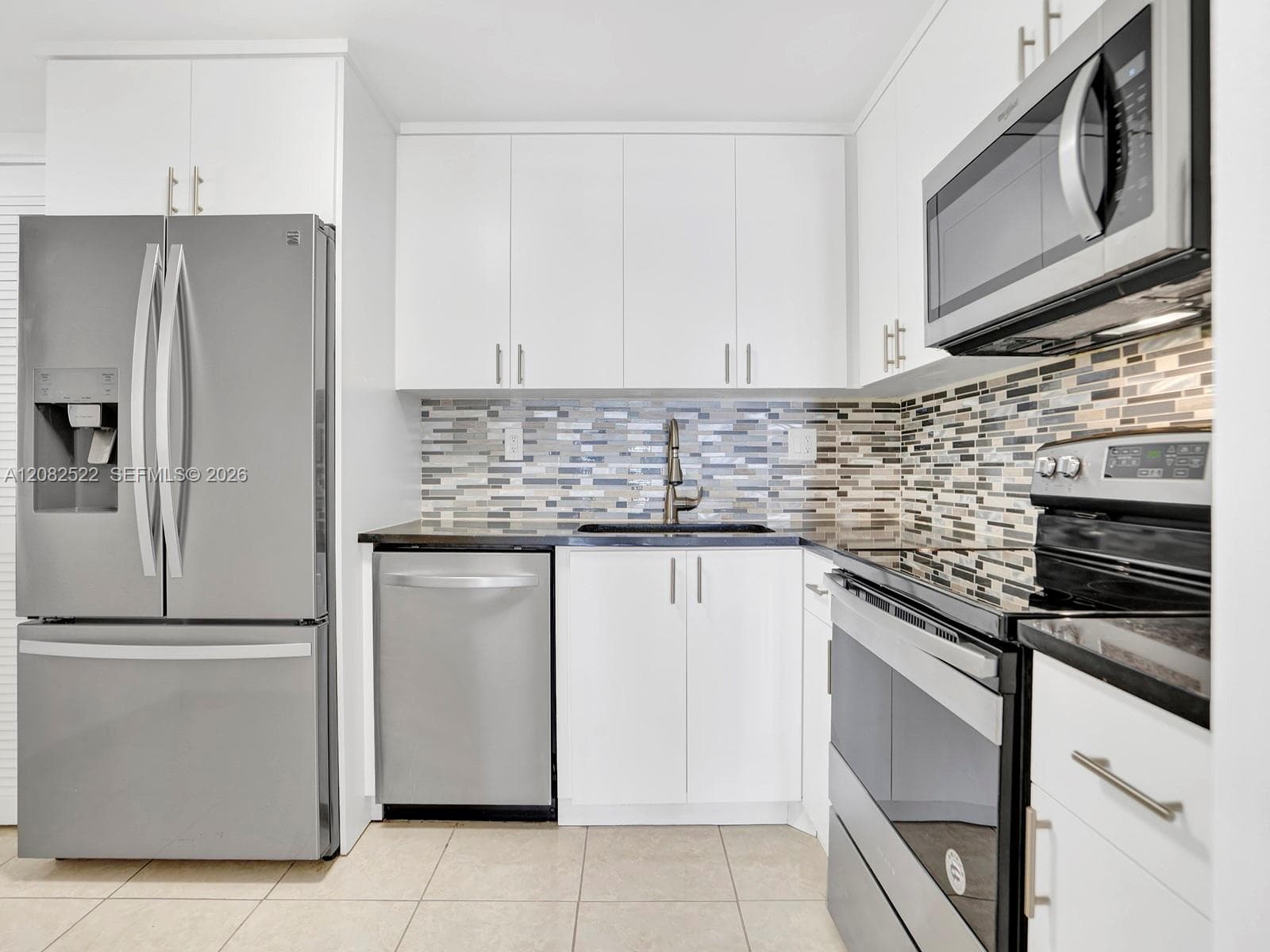 ABBOTT BY THE SEA CONDO · #406 in Miami Beach - Photo 12