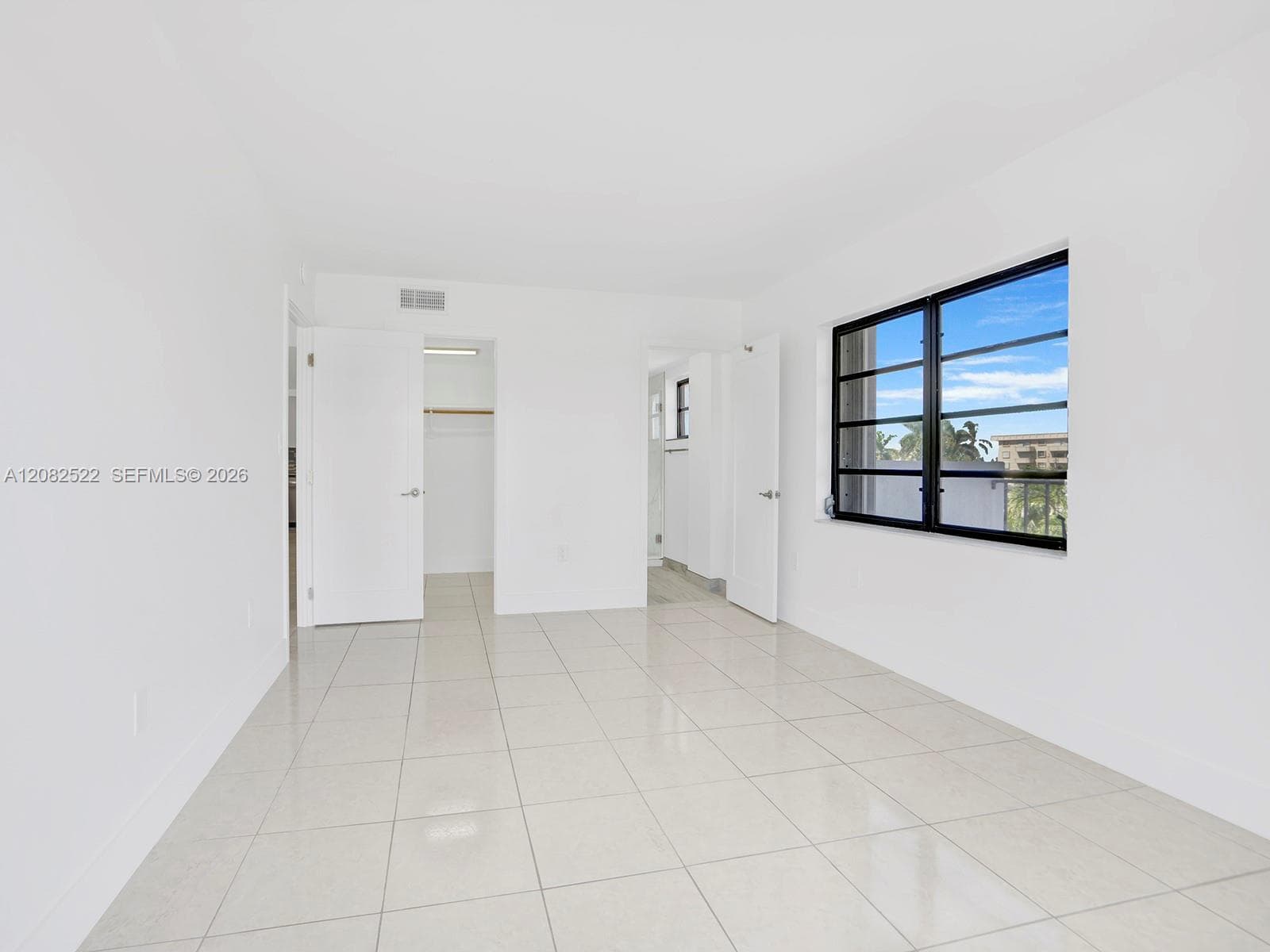 ABBOTT BY THE SEA CONDO · #406 in Miami Beach - Photo 15