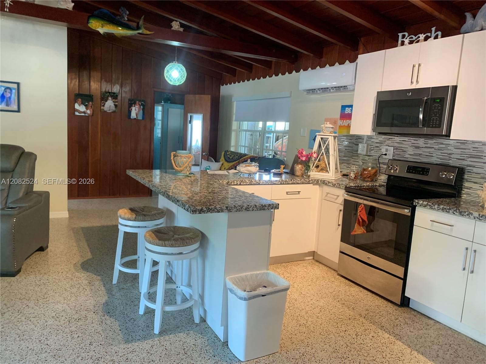 44 Orange Dr photo 4