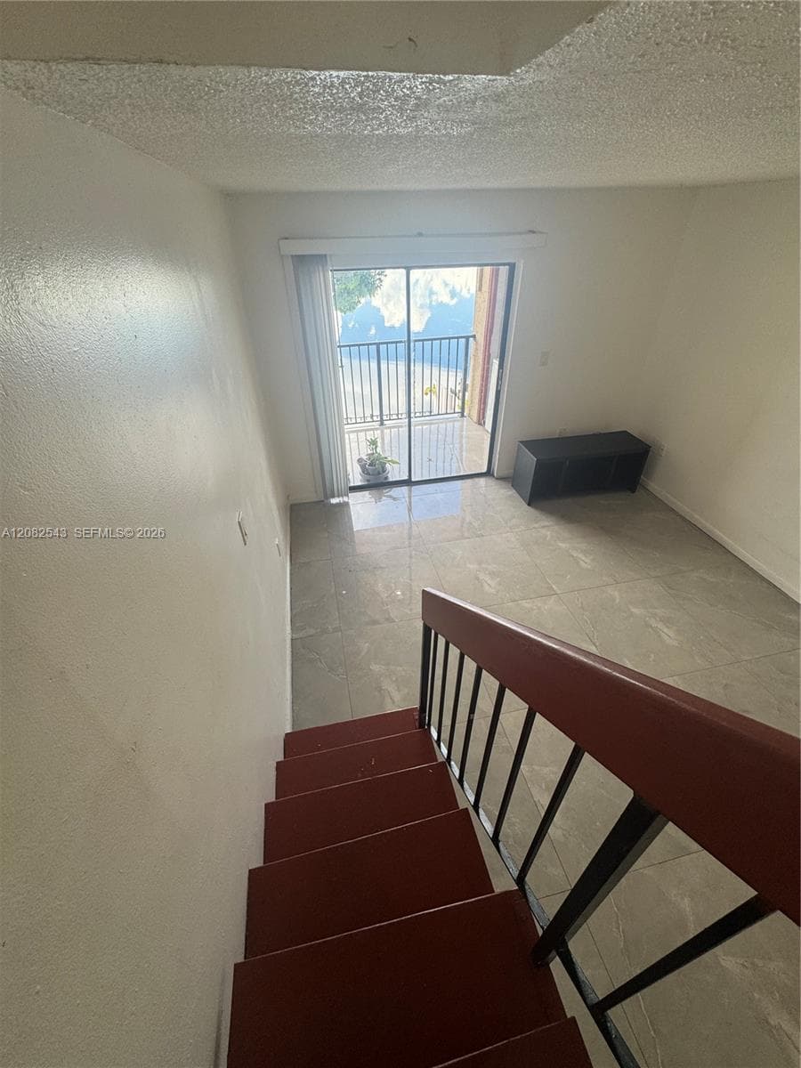 VISTA ALEGRE TOWNHOMES CO · #210 in Hialeah - Photo 6