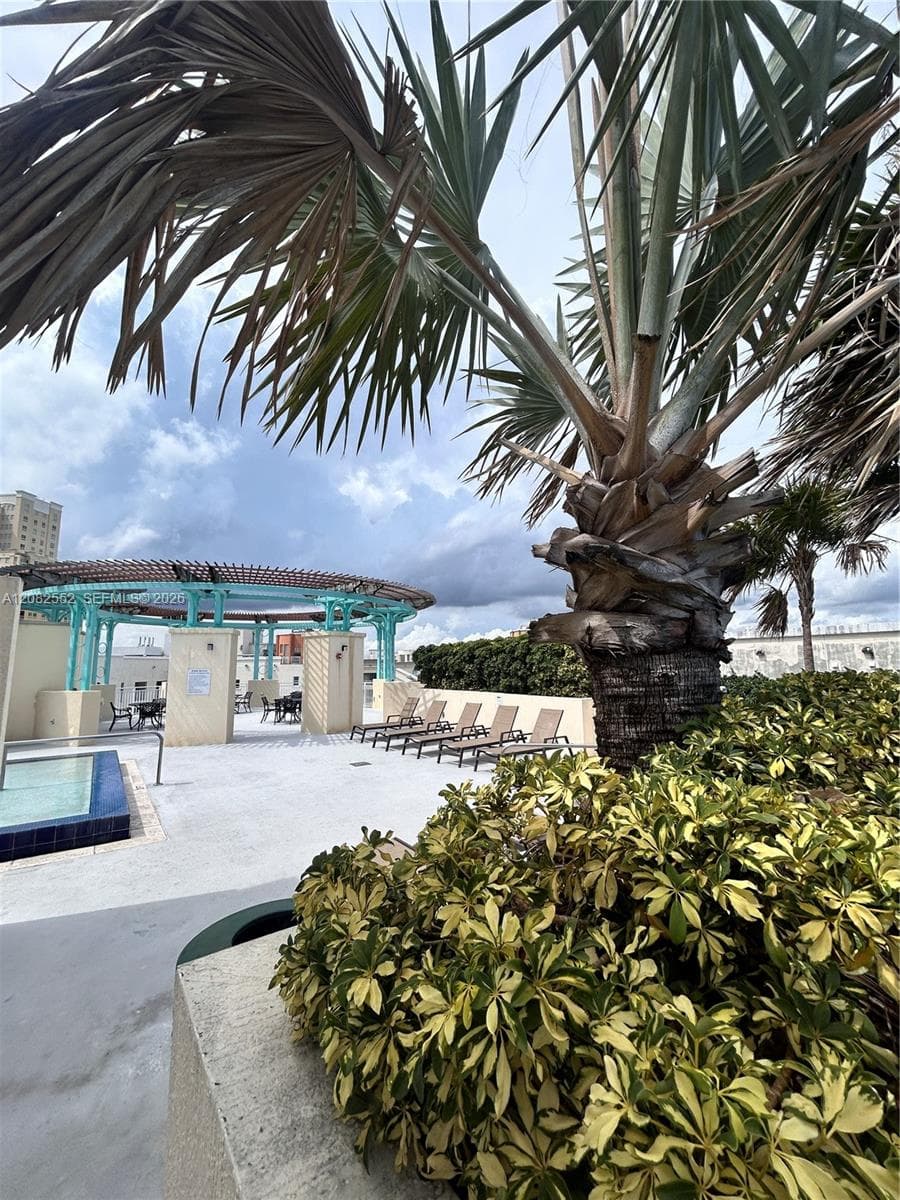 DOWNTOWN DADELAND CONDO N · #605 in Miami - Photo 43