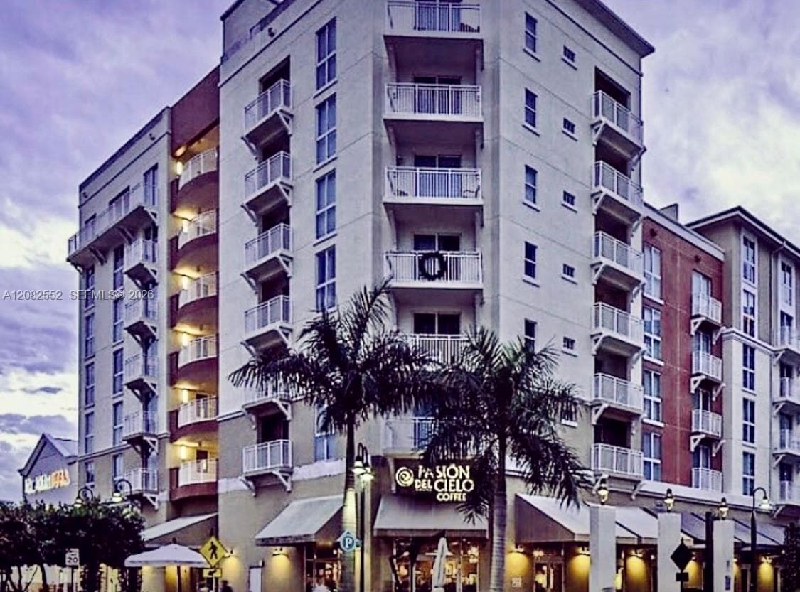 DOWNTOWN DADELAND CONDO N · #605 in Miami - Photo 3