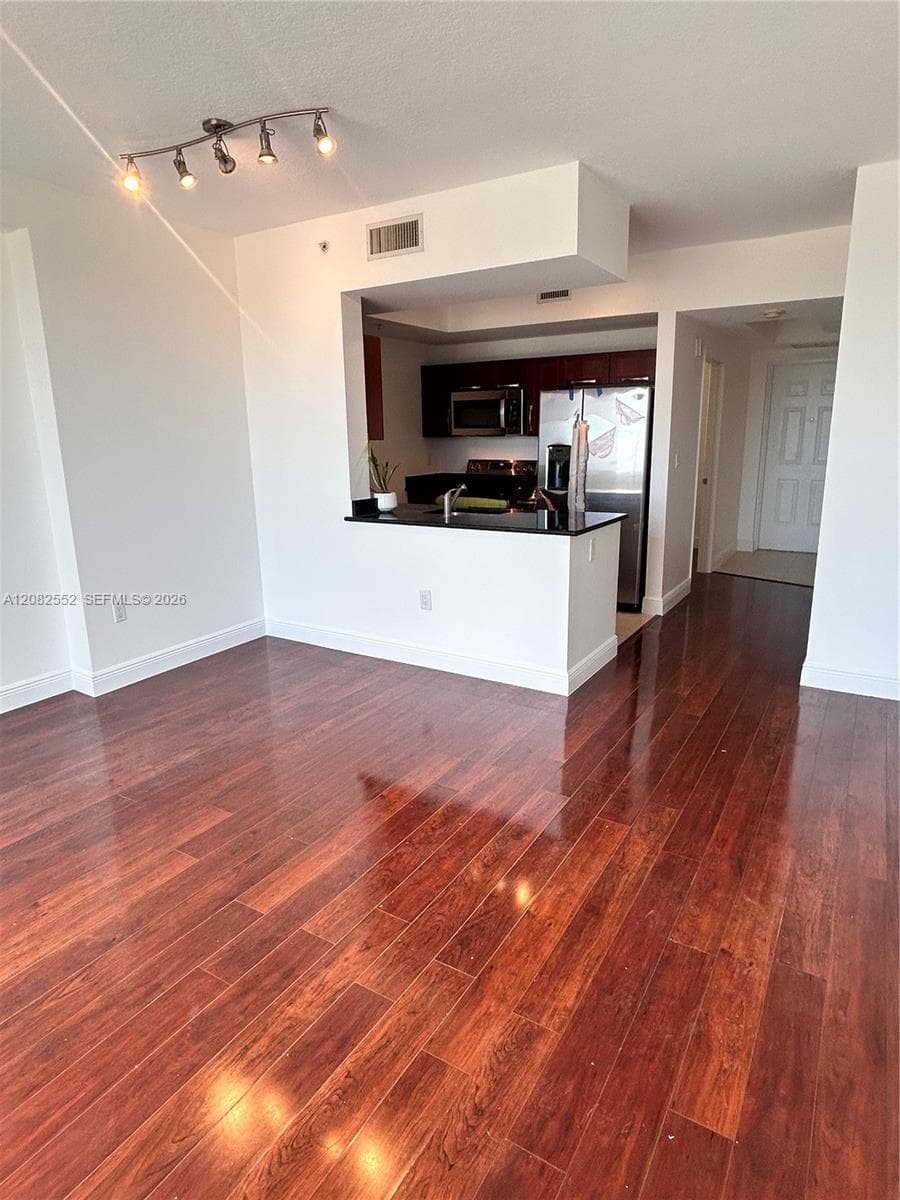 DOWNTOWN DADELAND CONDO N · #605 in Miami - Photo 1
