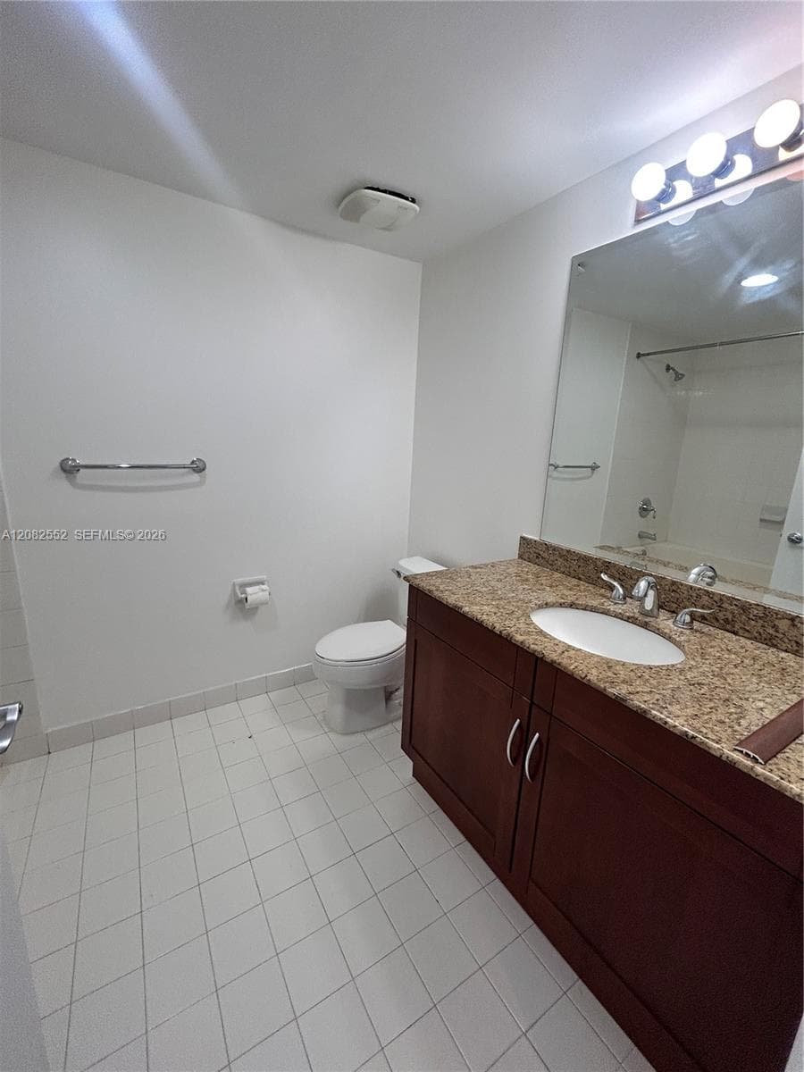 DOWNTOWN DADELAND CONDO N · #605 in Miami - Photo 15